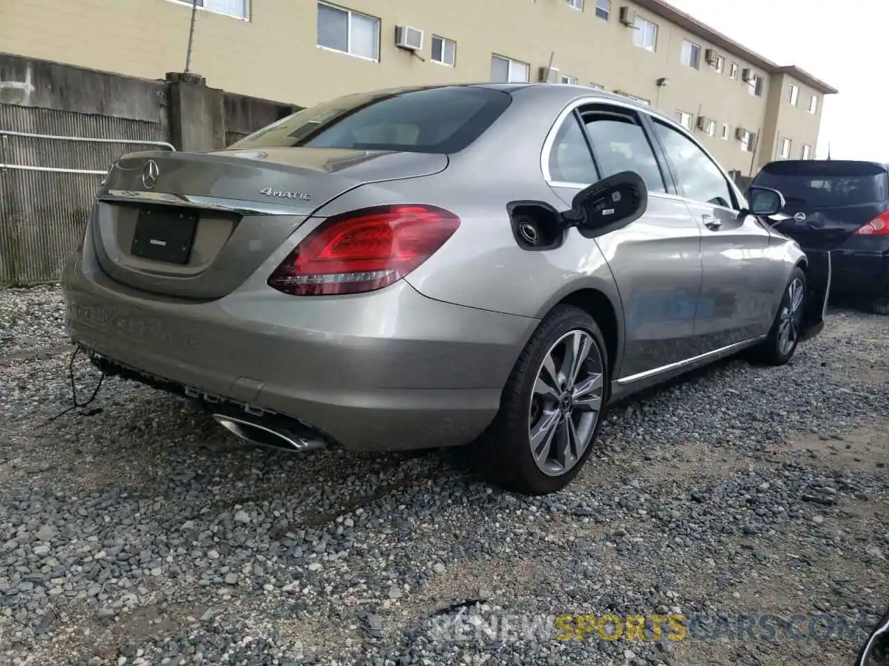 4 Photograph of a damaged car 55SWF8EB0KU297467 MERCEDES-BENZ C-CLASS 2019