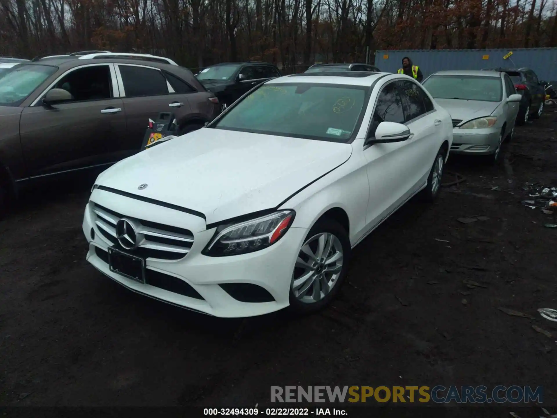 2 Photograph of a damaged car 55SWF8EB0KU299428 MERCEDES-BENZ C-CLASS 2019