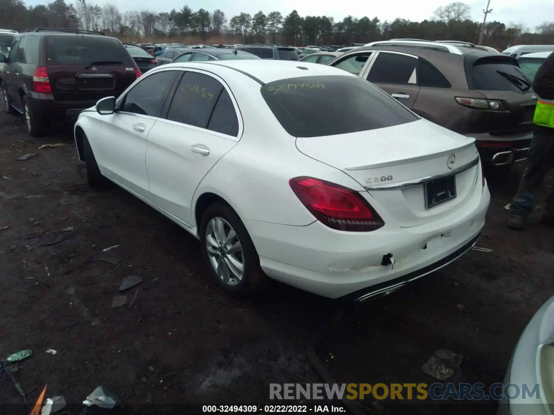 3 Фотография поврежденного автомобиля 55SWF8EB0KU299428 MERCEDES-BENZ C-CLASS 2019