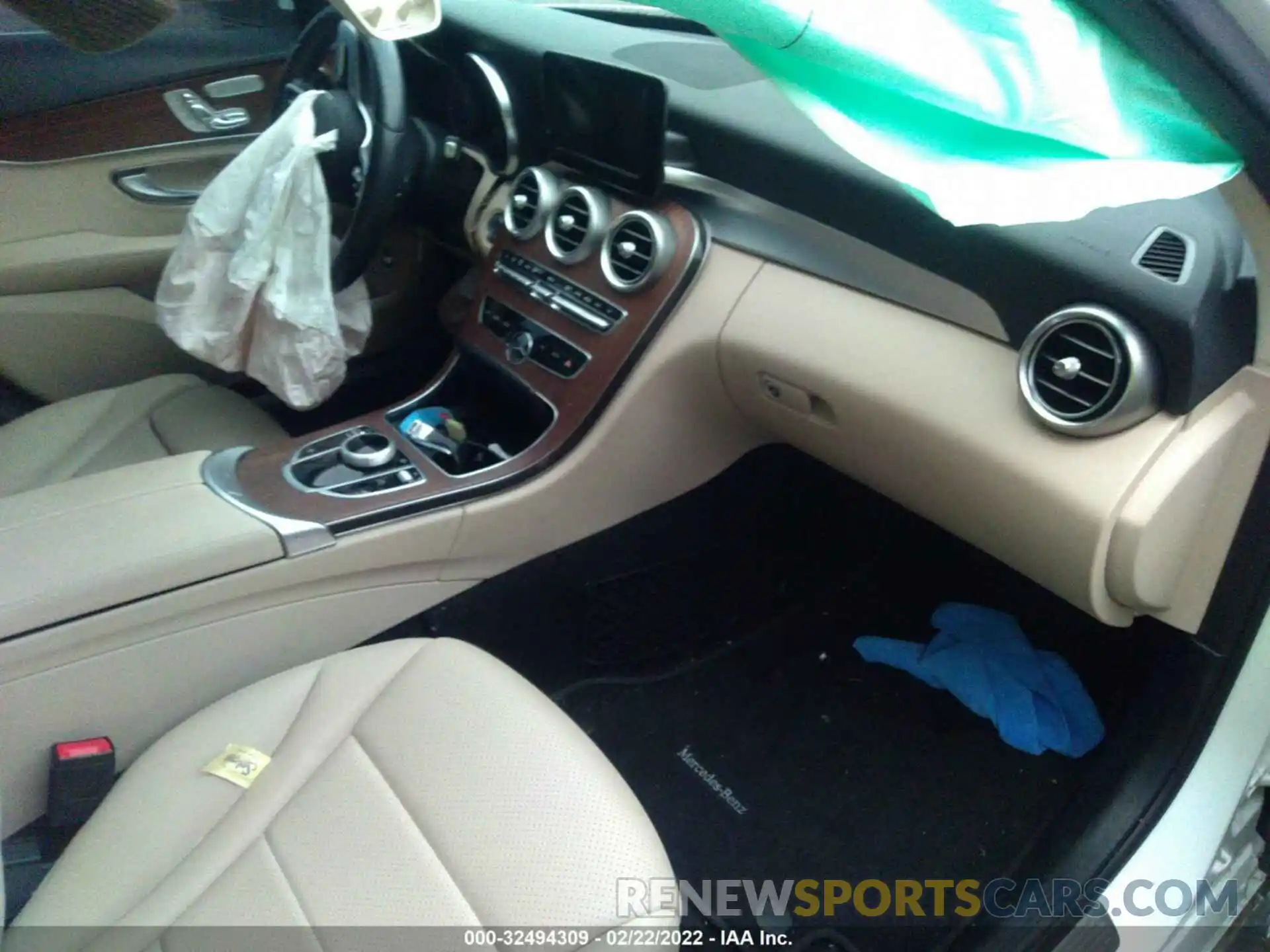 5 Photograph of a damaged car 55SWF8EB0KU299428 MERCEDES-BENZ C-CLASS 2019