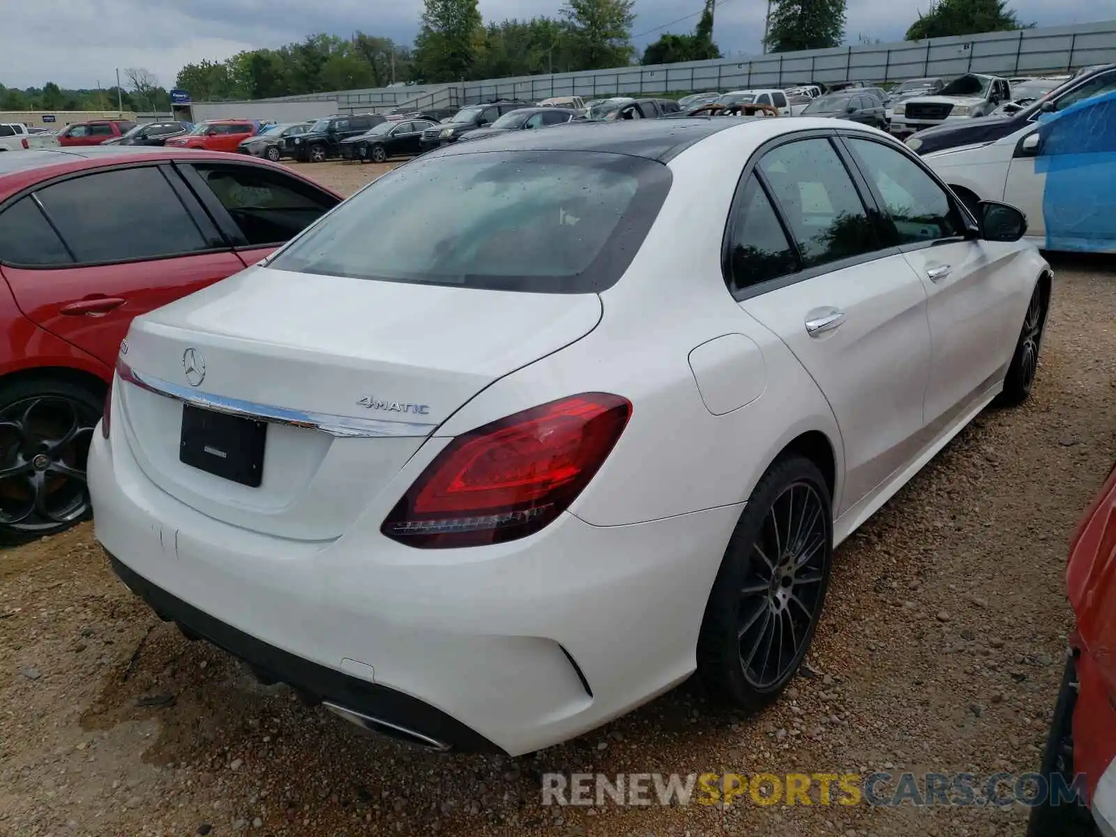 4 Photograph of a damaged car 55SWF8EB0KU300237 MERCEDES-BENZ C-CLASS 2019