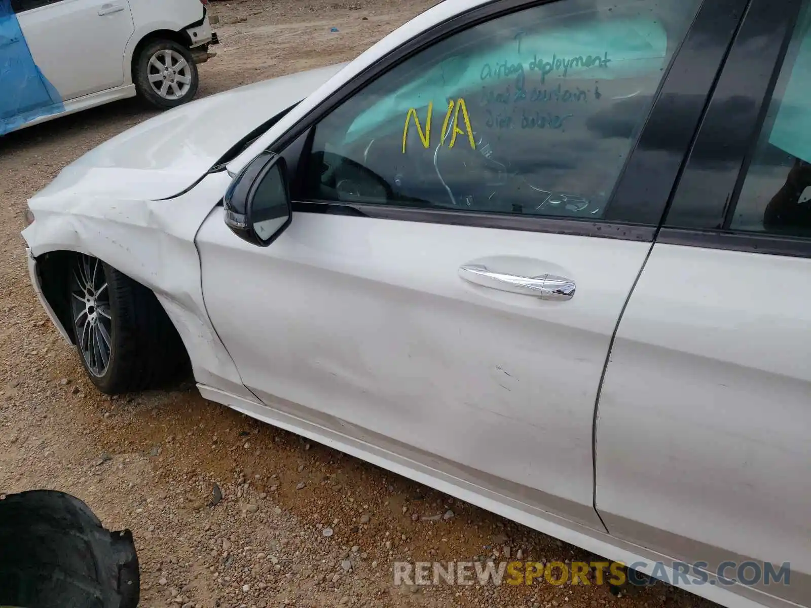 9 Photograph of a damaged car 55SWF8EB0KU300237 MERCEDES-BENZ C-CLASS 2019