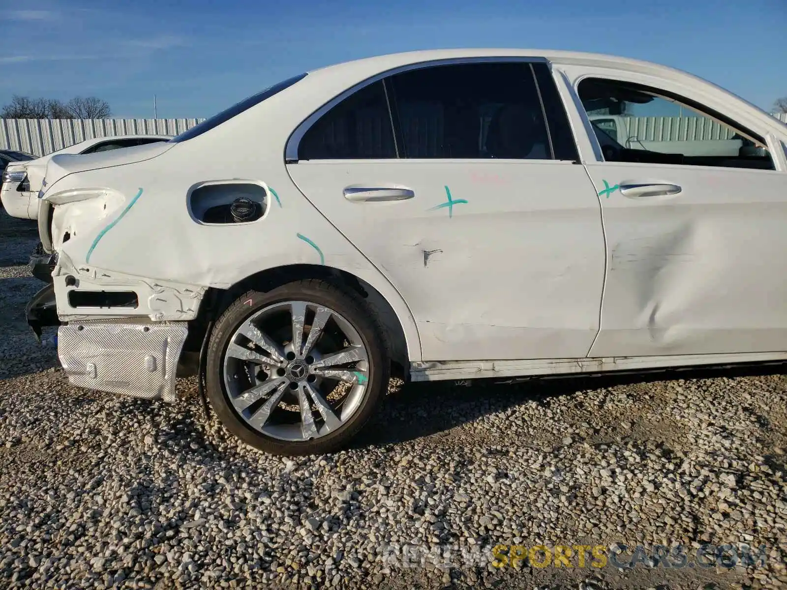 9 Фотография поврежденного автомобиля 55SWF8EB0KU302179 MERCEDES-BENZ C-CLASS 2019