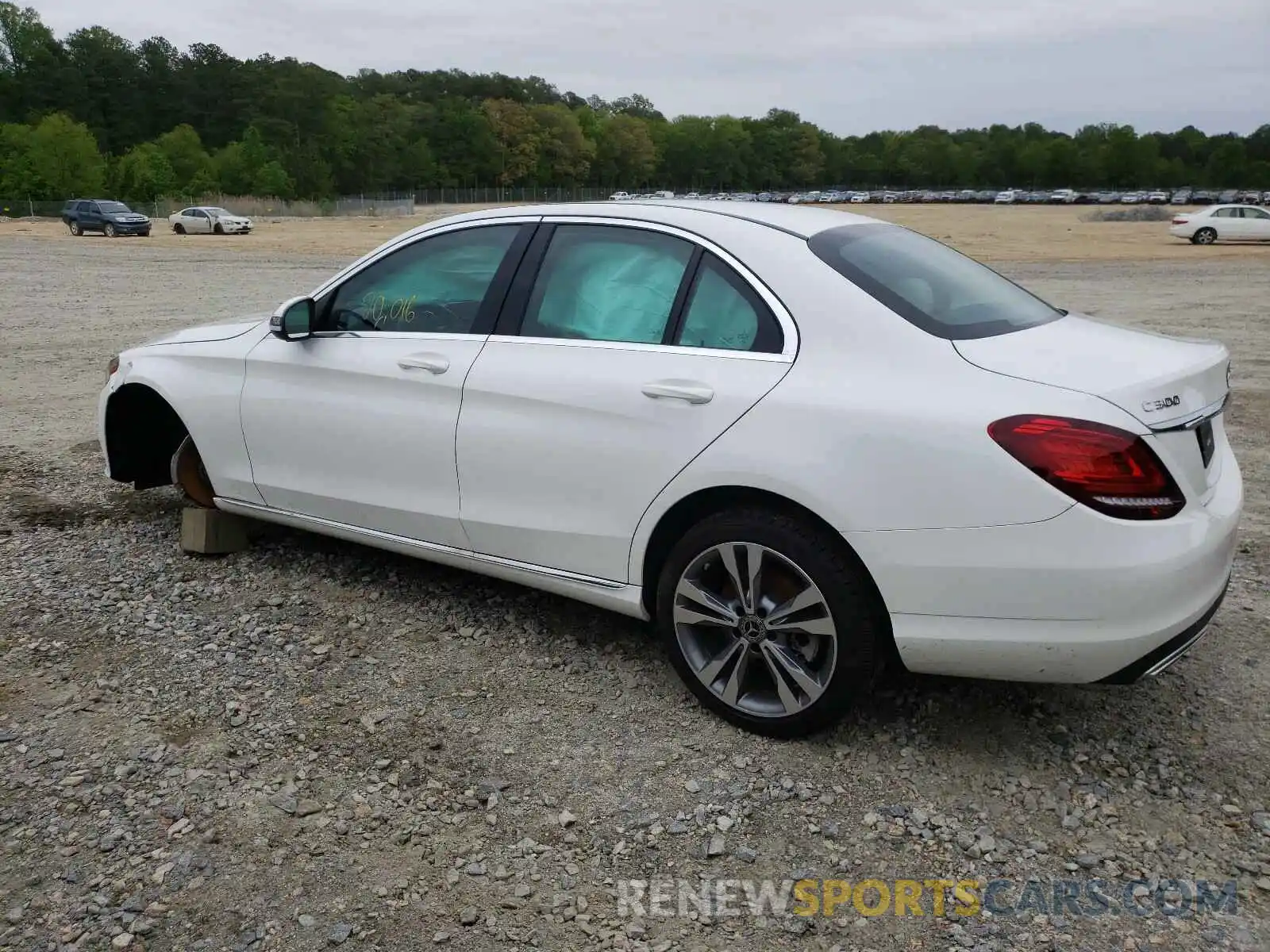 3 Photograph of a damaged car 55SWF8EB0KU307379 MERCEDES-BENZ C CLASS 2019