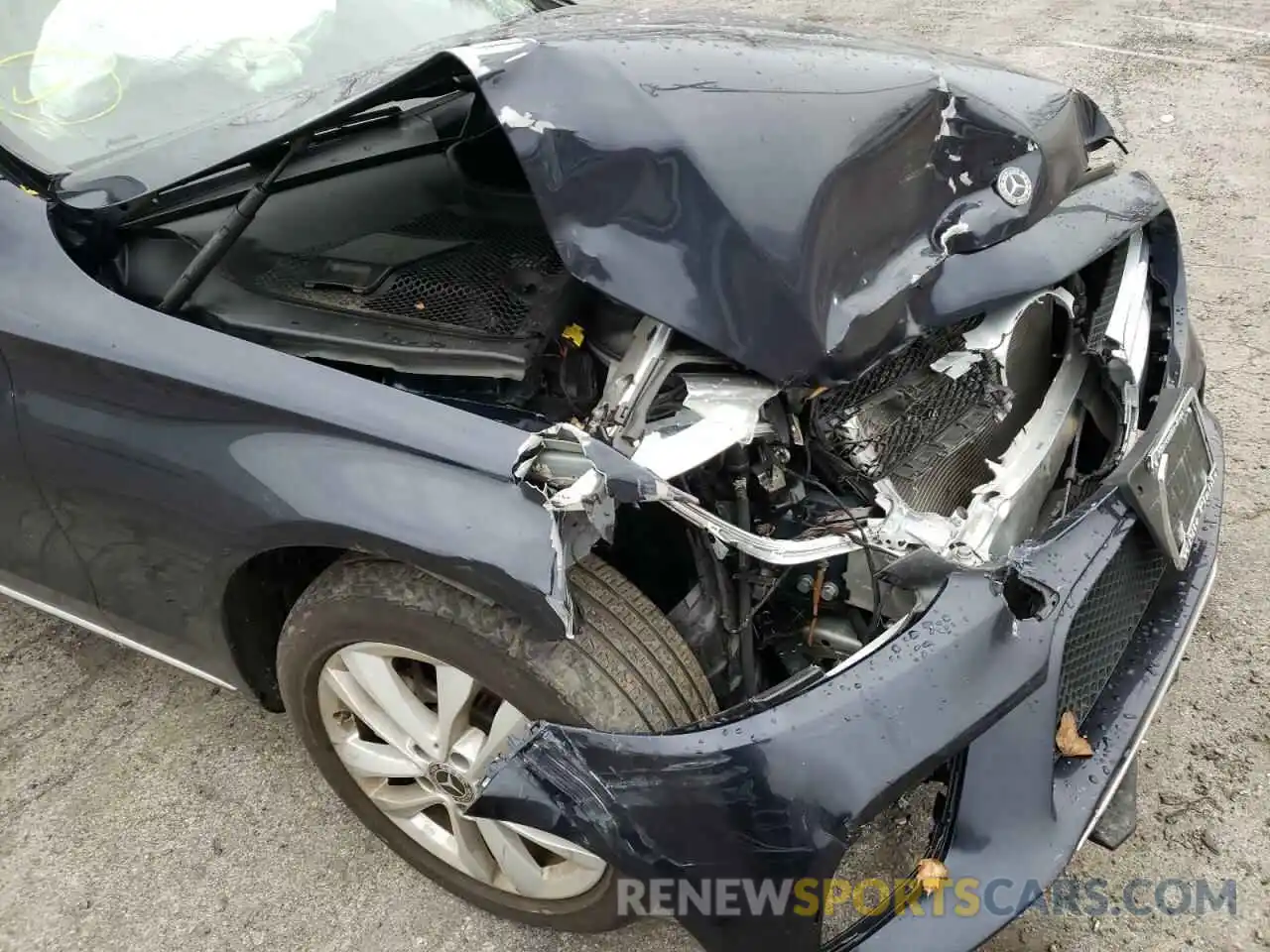 9 Photograph of a damaged car 55SWF8EB0KU310489 MERCEDES-BENZ C-CLASS 2019