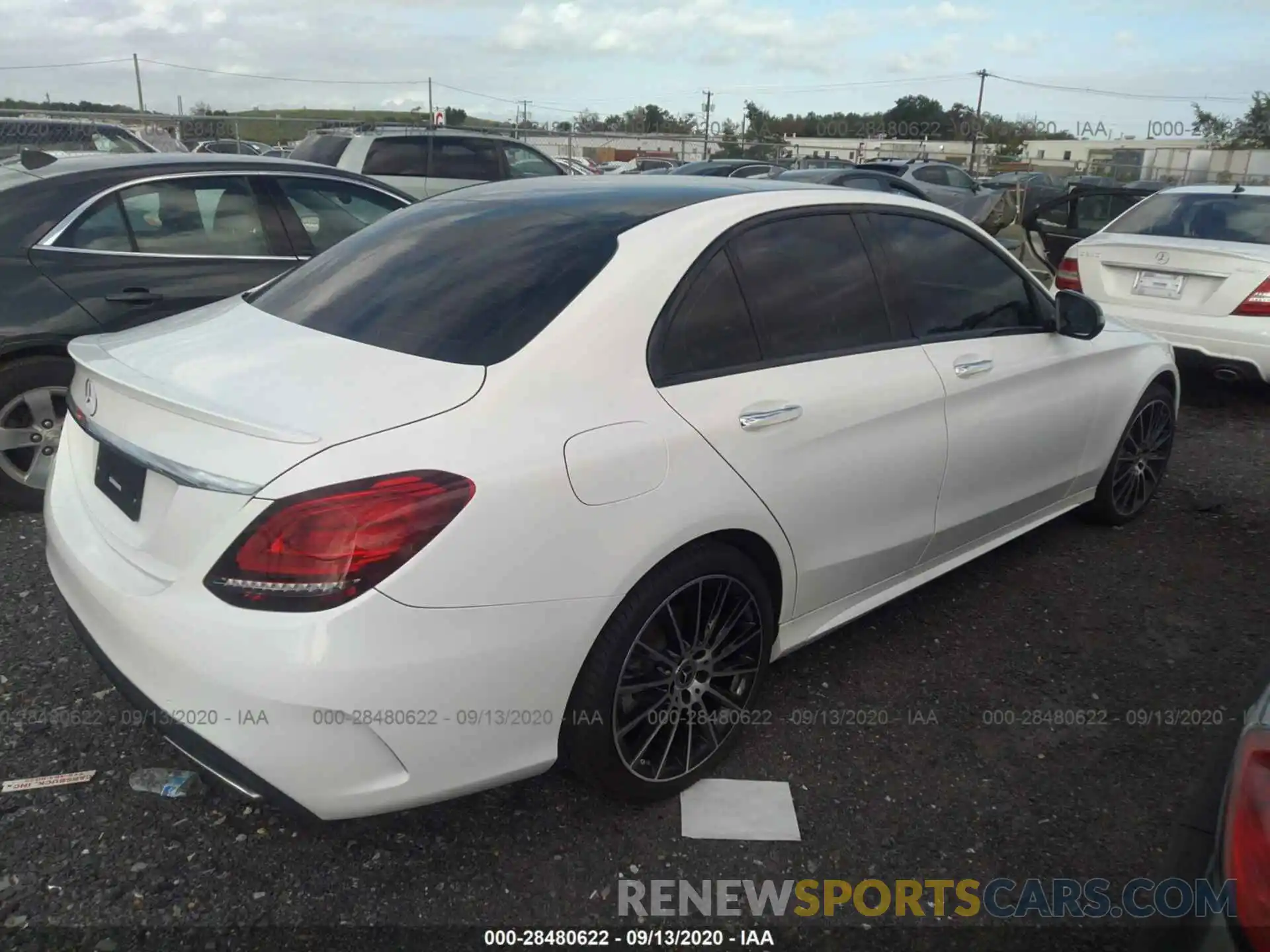 4 Photograph of a damaged car 55SWF8EB0KU315157 MERCEDES-BENZ C-CLASS 2019