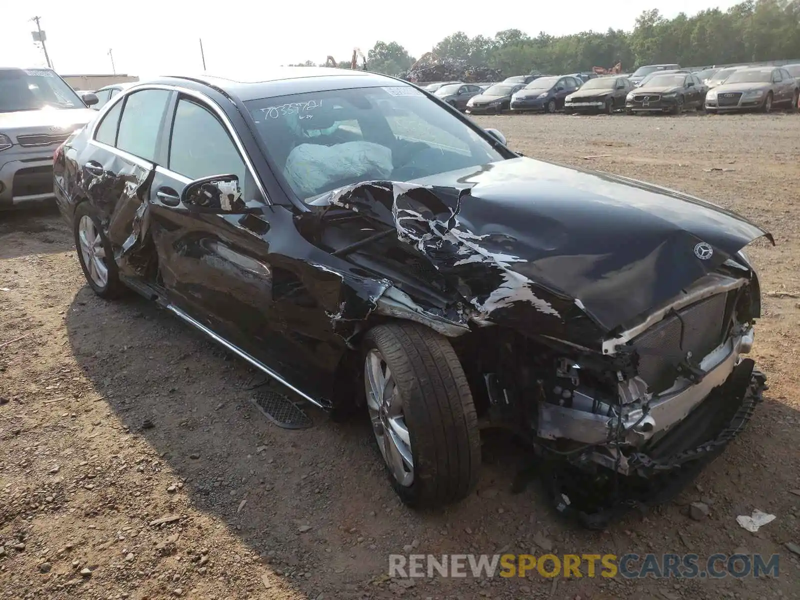 9 Photograph of a damaged car 55SWF8EB0KU315854 MERCEDES-BENZ C CLASS 2019