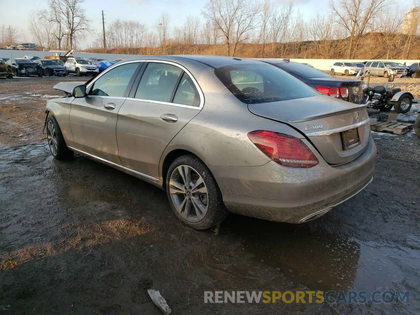 3 Photograph of a damaged car 55SWF8EB0KU317684 MERCEDES-BENZ C CLASS 2019