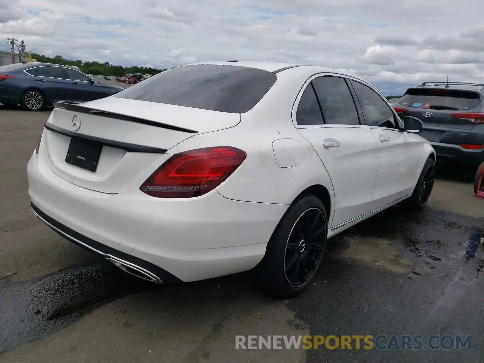 4 Photograph of a damaged car 55SWF8EB1KU290320 MERCEDES-BENZ C-CLASS 2019