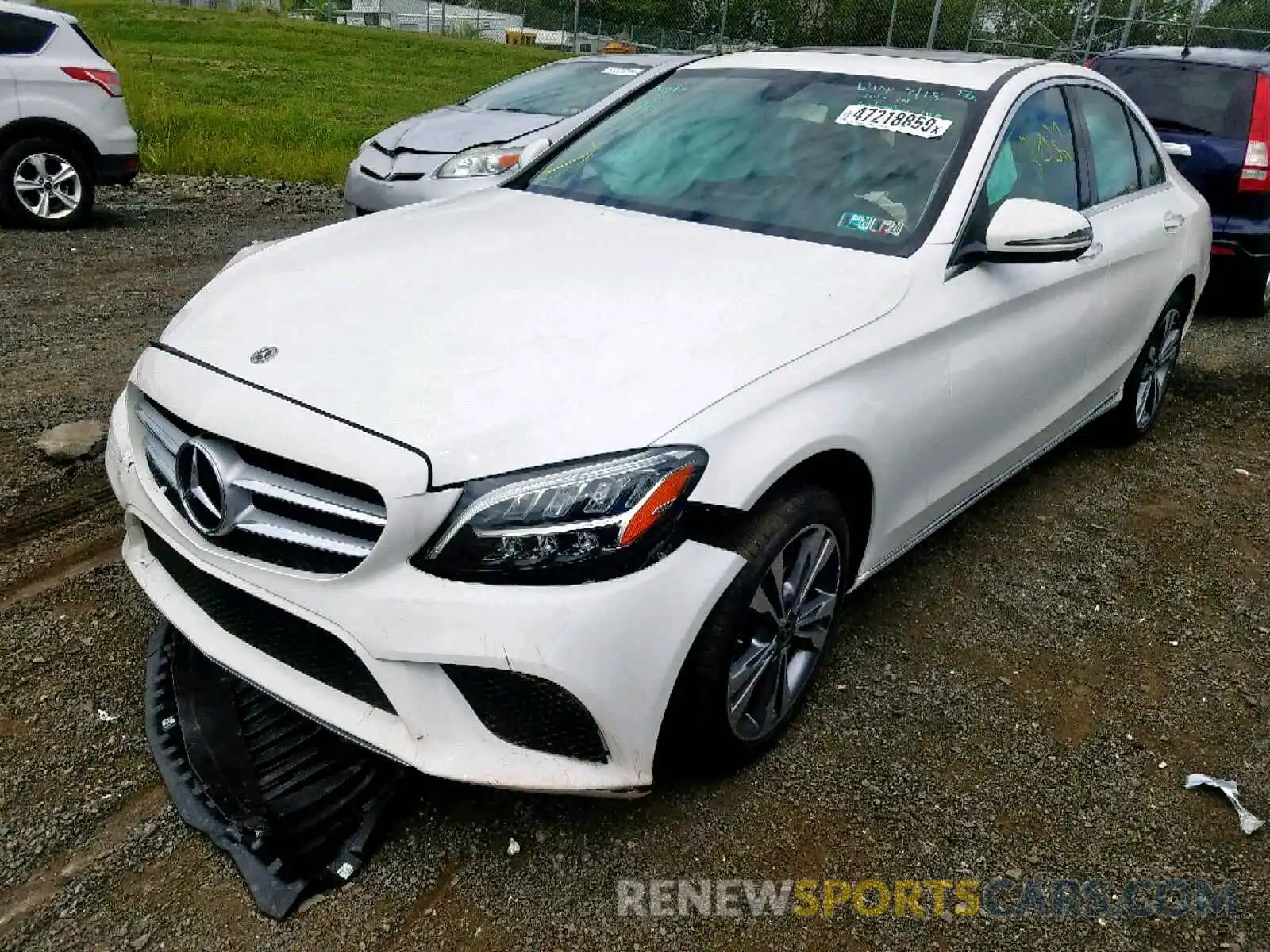 2 Photograph of a damaged car 55SWF8EB1KU292195 MERCEDES-BENZ C CLASS 2019