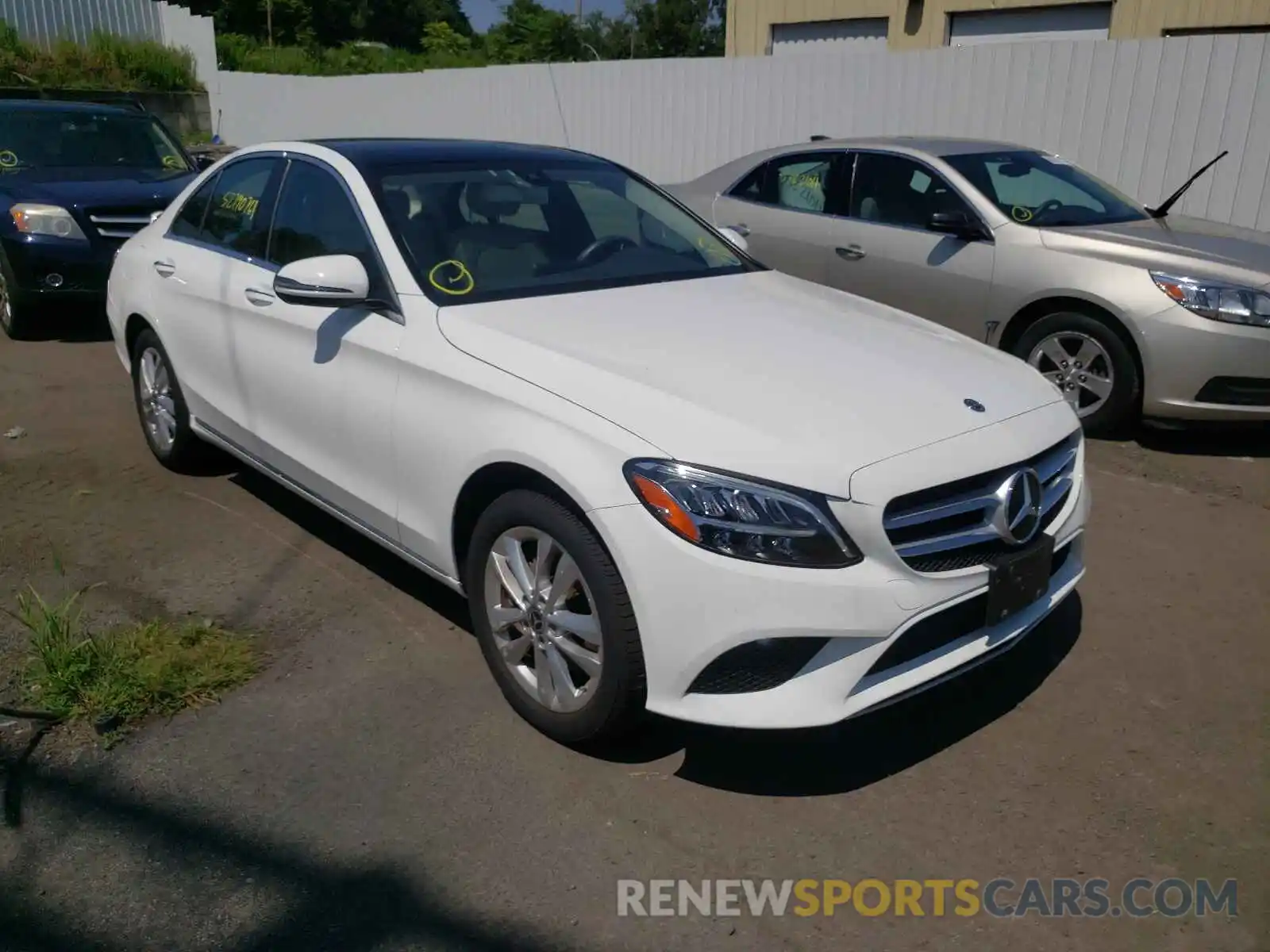 1 Photograph of a damaged car 55SWF8EB1KU302188 MERCEDES-BENZ C-CLASS 2019