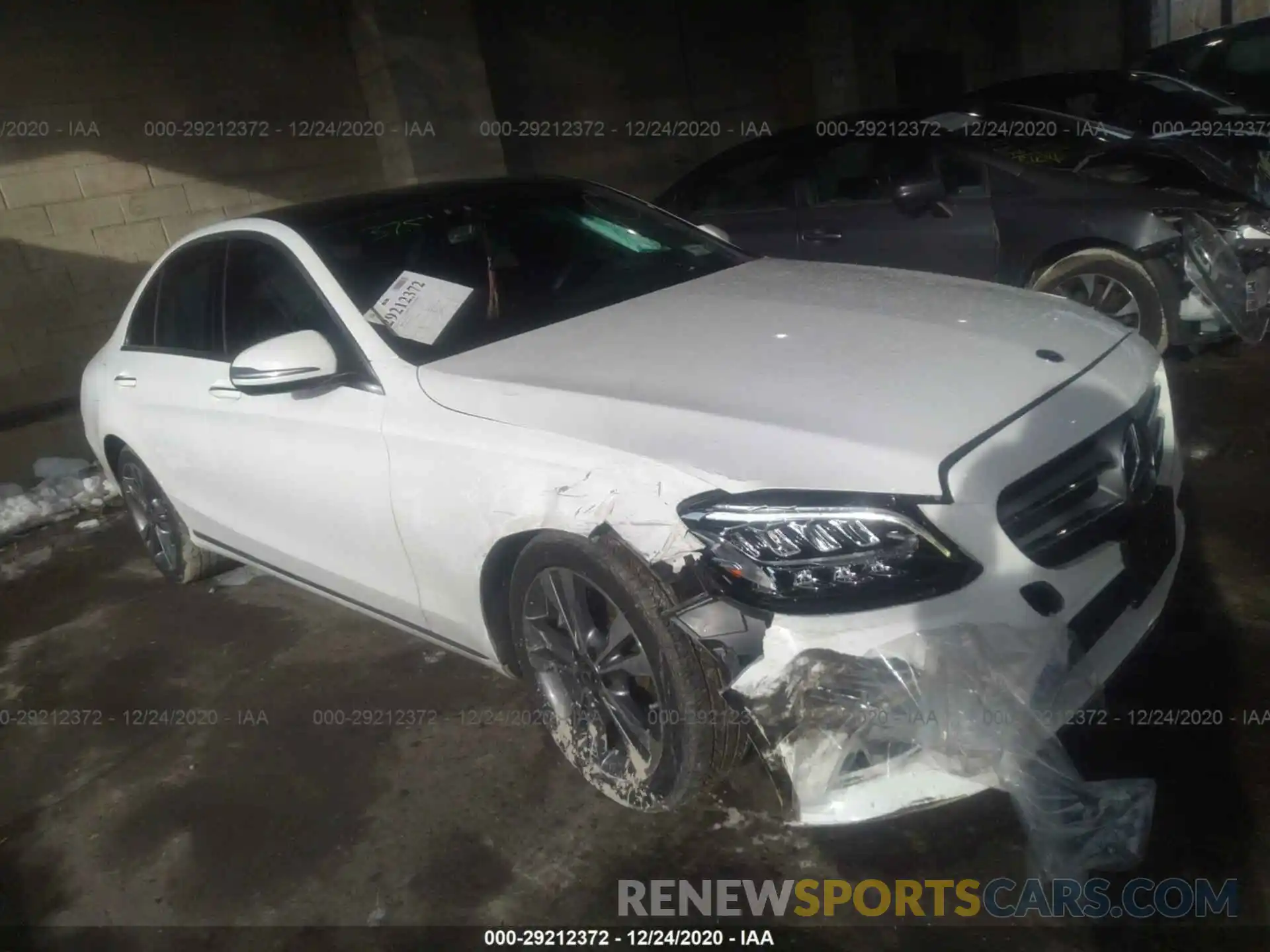 1 Фотография поврежденного автомобиля 55SWF8EB1KU303325 MERCEDES-BENZ C-CLASS 2019