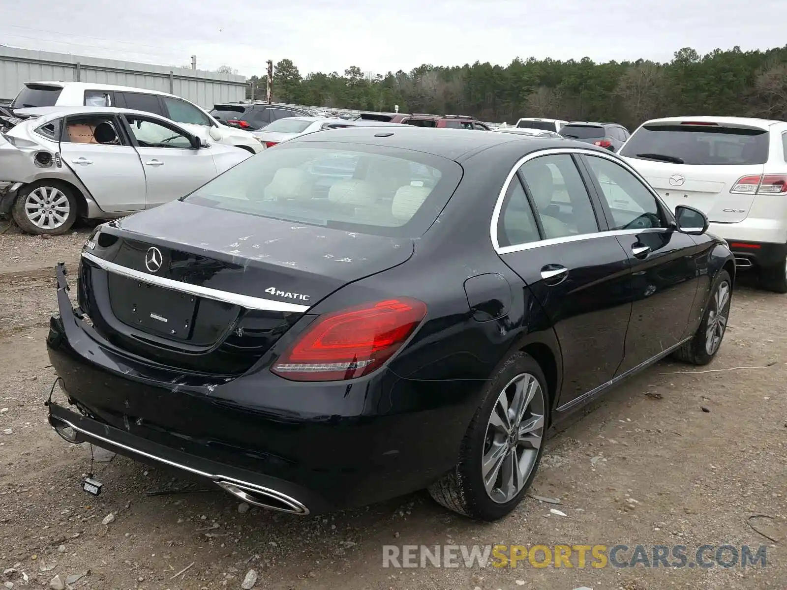 4 Photograph of a damaged car 55SWF8EB1KU315152 MERCEDES-BENZ C CLASS 2019