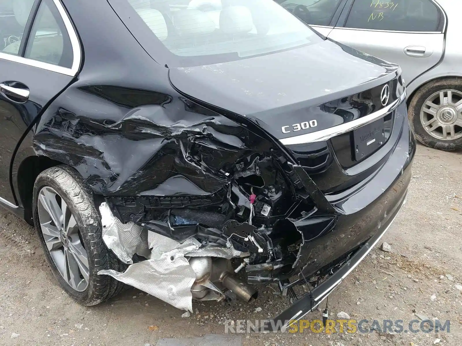 9 Фотография поврежденного автомобиля 55SWF8EB1KU315152 MERCEDES-BENZ C CLASS 2019