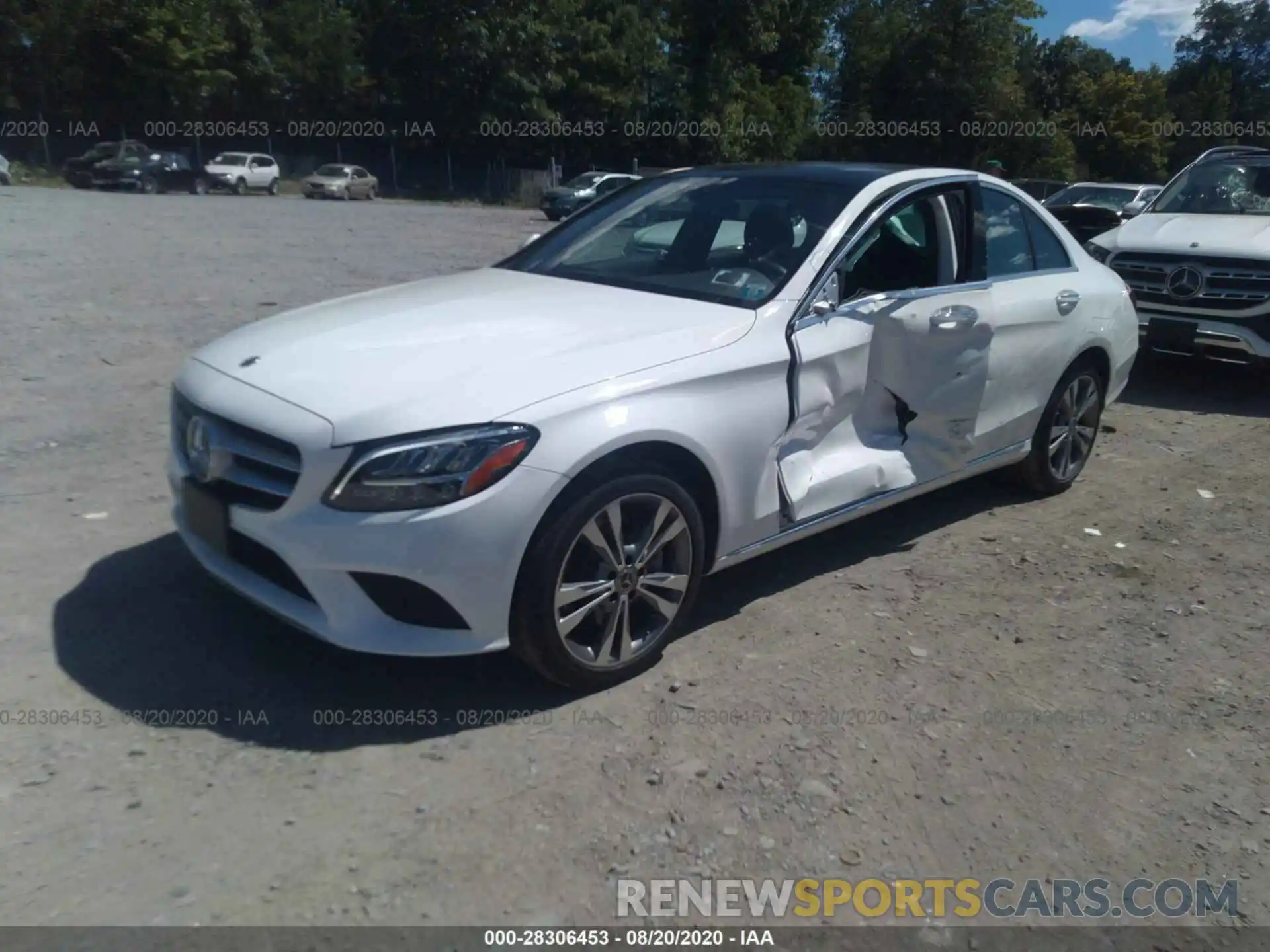 2 Photograph of a damaged car 55SWF8EB2KU284798 MERCEDES-BENZ C-CLASS 2019