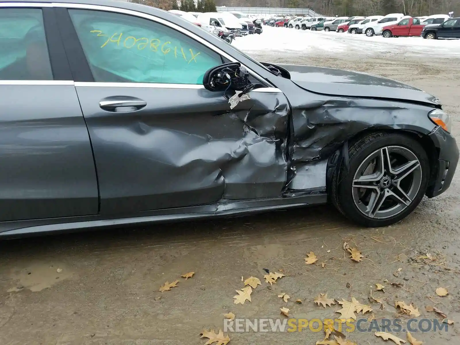 9 Photograph of a damaged car 55SWF8EB2KU290245 MERCEDES-BENZ C CLASS 2019