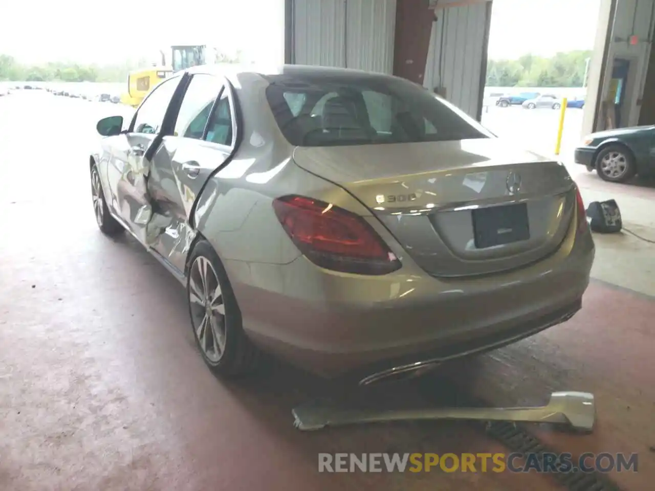 3 Photograph of a damaged car 55SWF8EB2KU290522 MERCEDES-BENZ C CLASS 2019