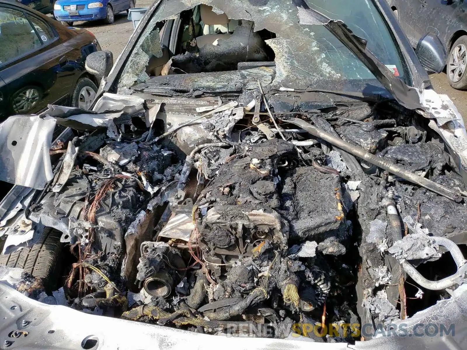 7 Photograph of a damaged car 55SWF8EB2KU292643 MERCEDES-BENZ C CLASS 2019