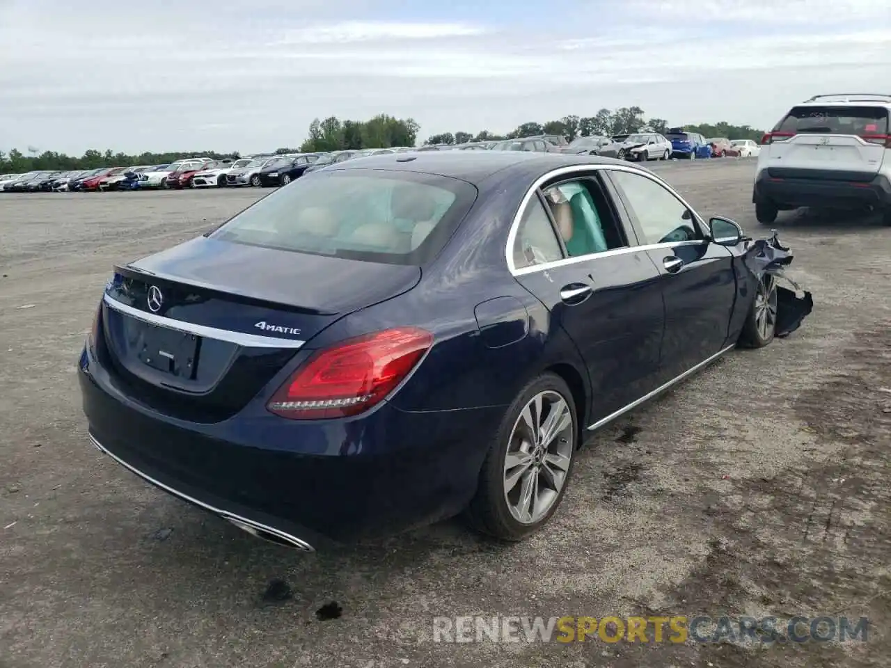 4 Photograph of a damaged car 55SWF8EB2KU293257 MERCEDES-BENZ C-CLASS 2019