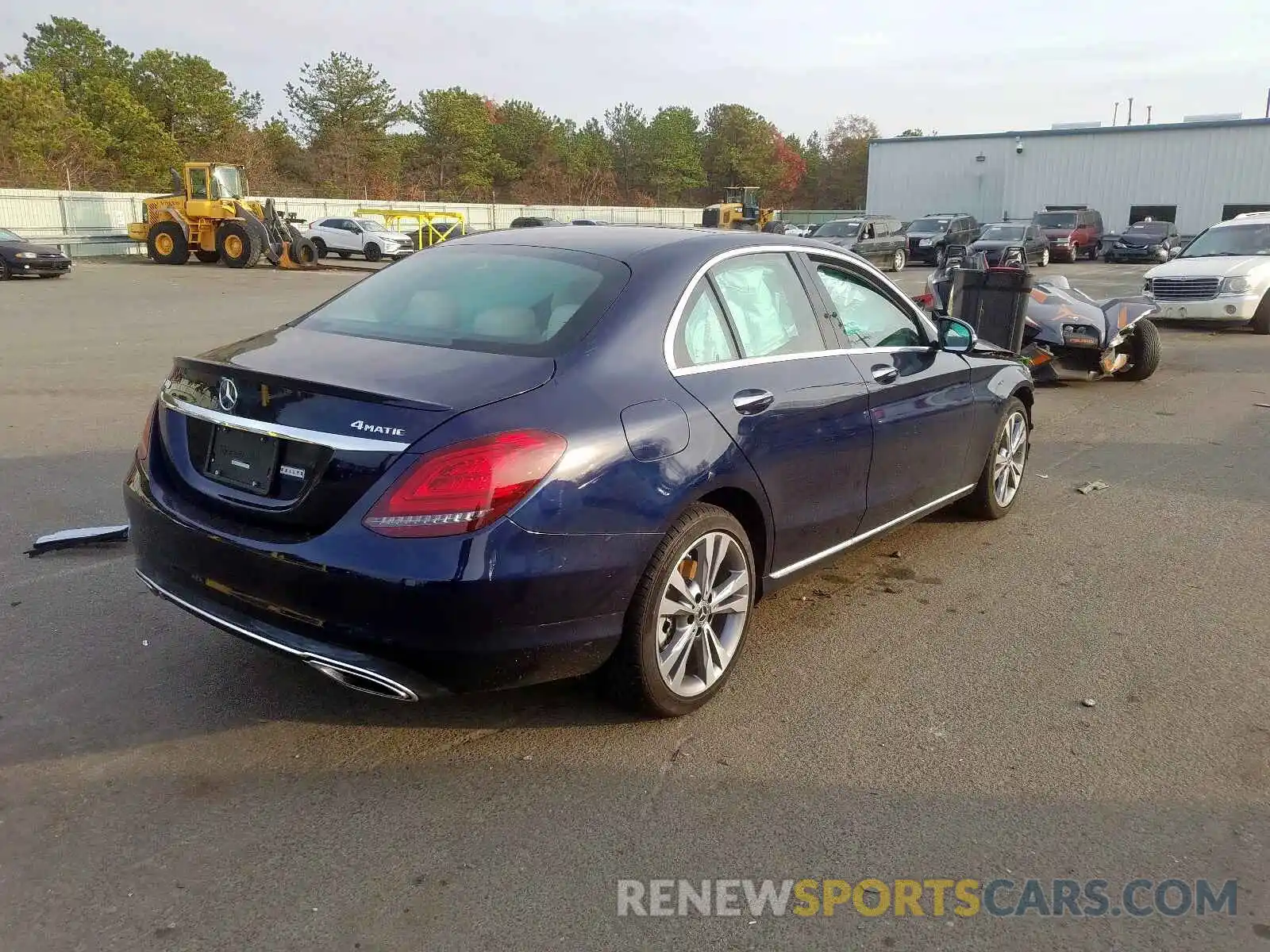 4 Photograph of a damaged car 55SWF8EB2KU294487 MERCEDES-BENZ C CLASS 2019