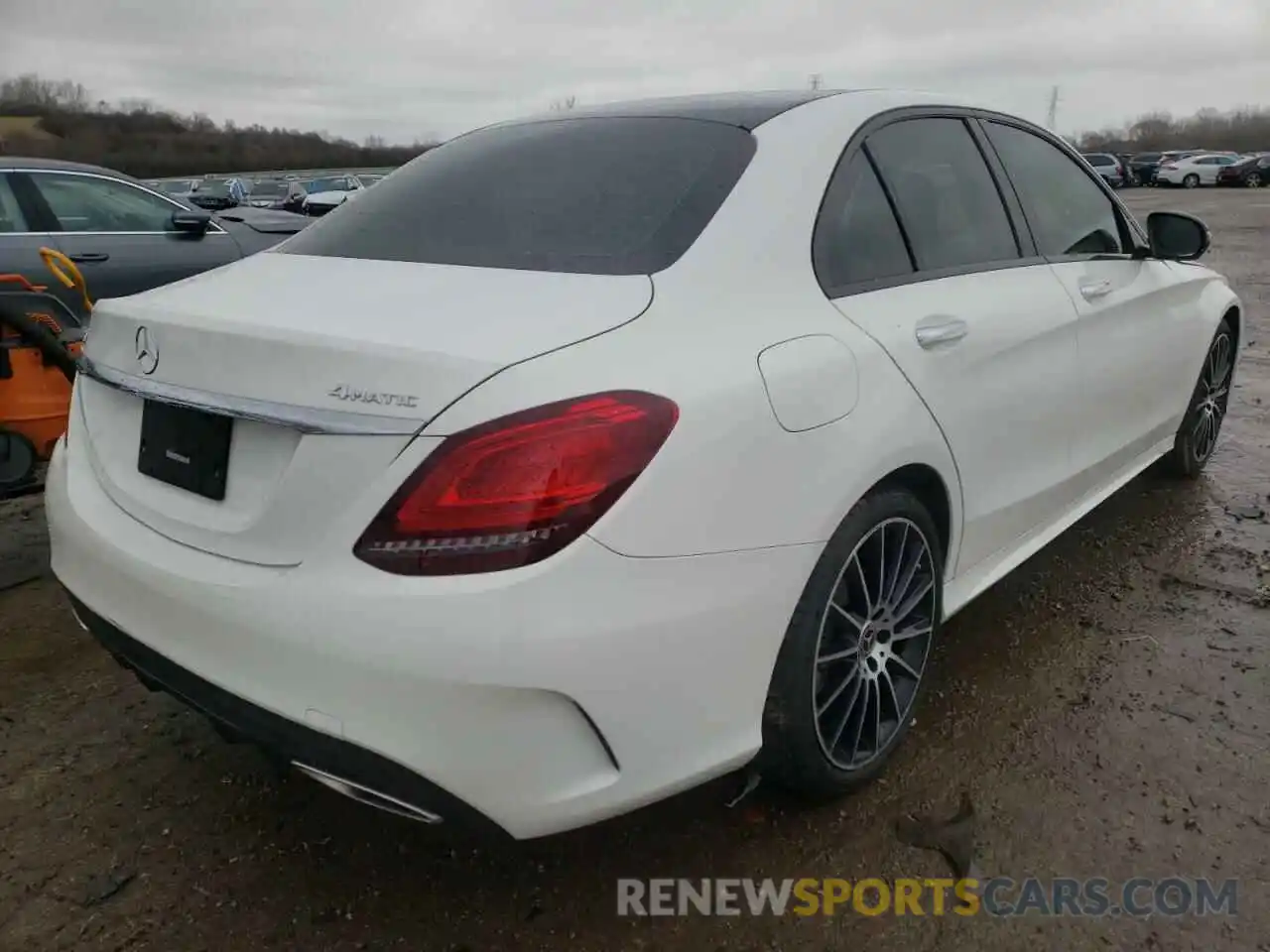 4 Photograph of a damaged car 55SWF8EB2KU300403 MERCEDES-BENZ C-CLASS 2019