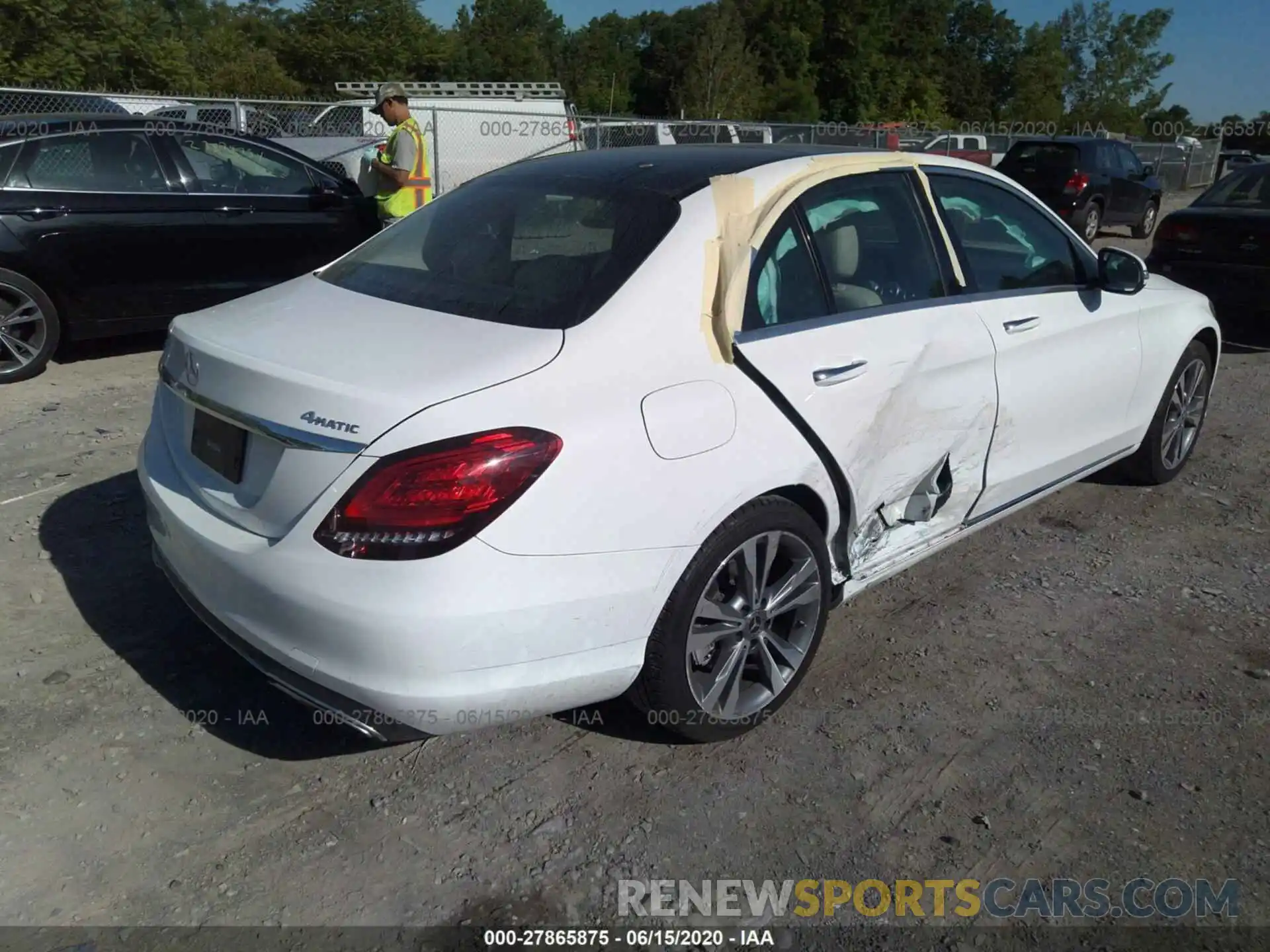 4 Photograph of a damaged car 55SWF8EB2KU300580 MERCEDES-BENZ C-CLASS 2019