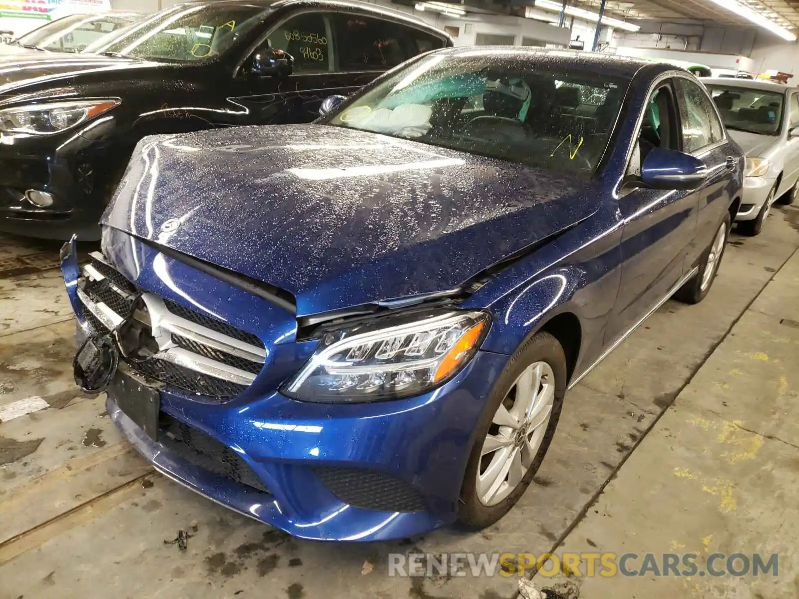 2 Photograph of a damaged car 55SWF8EB2KU319260 MERCEDES-BENZ C CLASS 2019