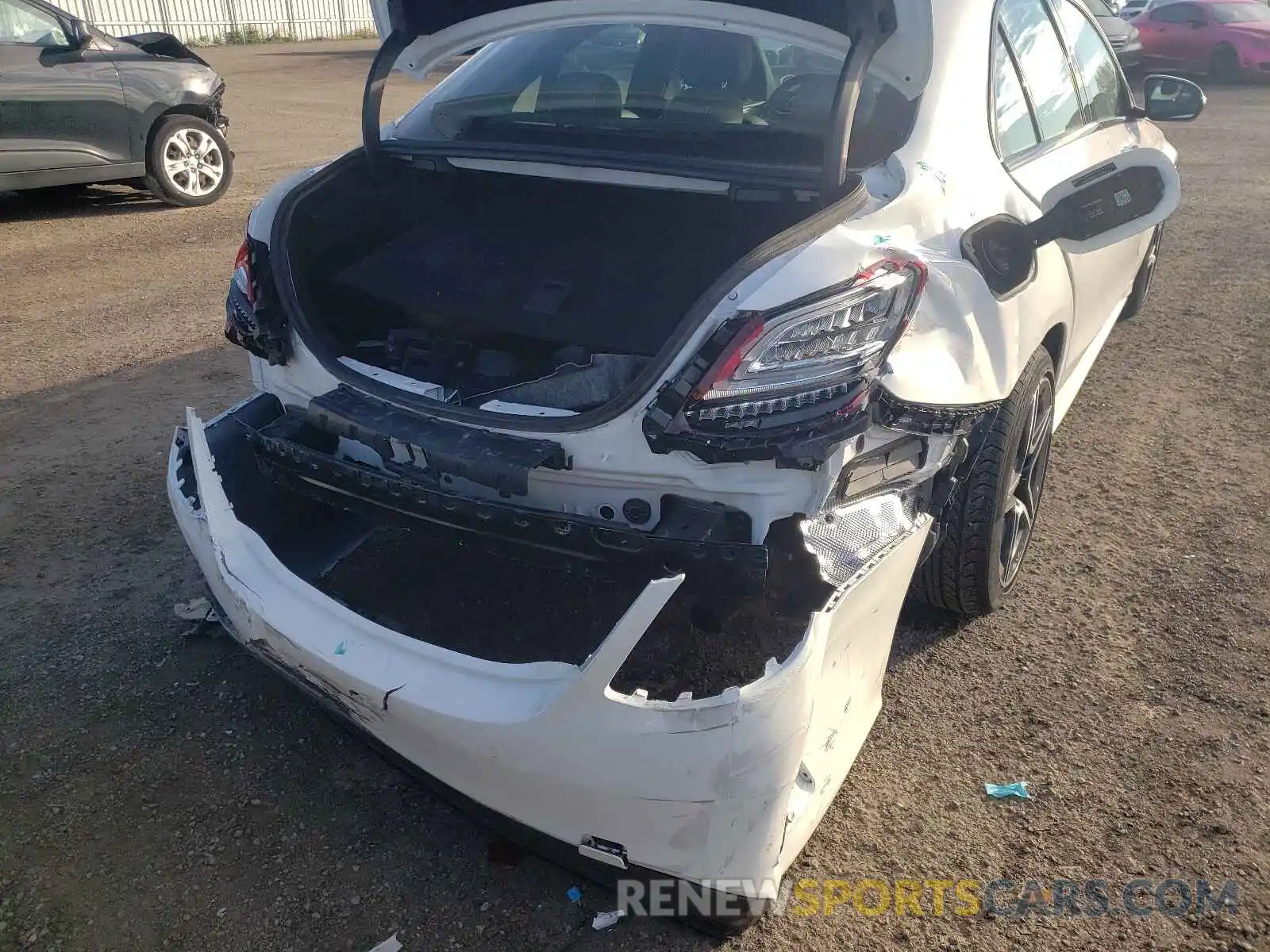 9 Photograph of a damaged car 55SWF8EB2KU321896 MERCEDES-BENZ C-CLASS 2019