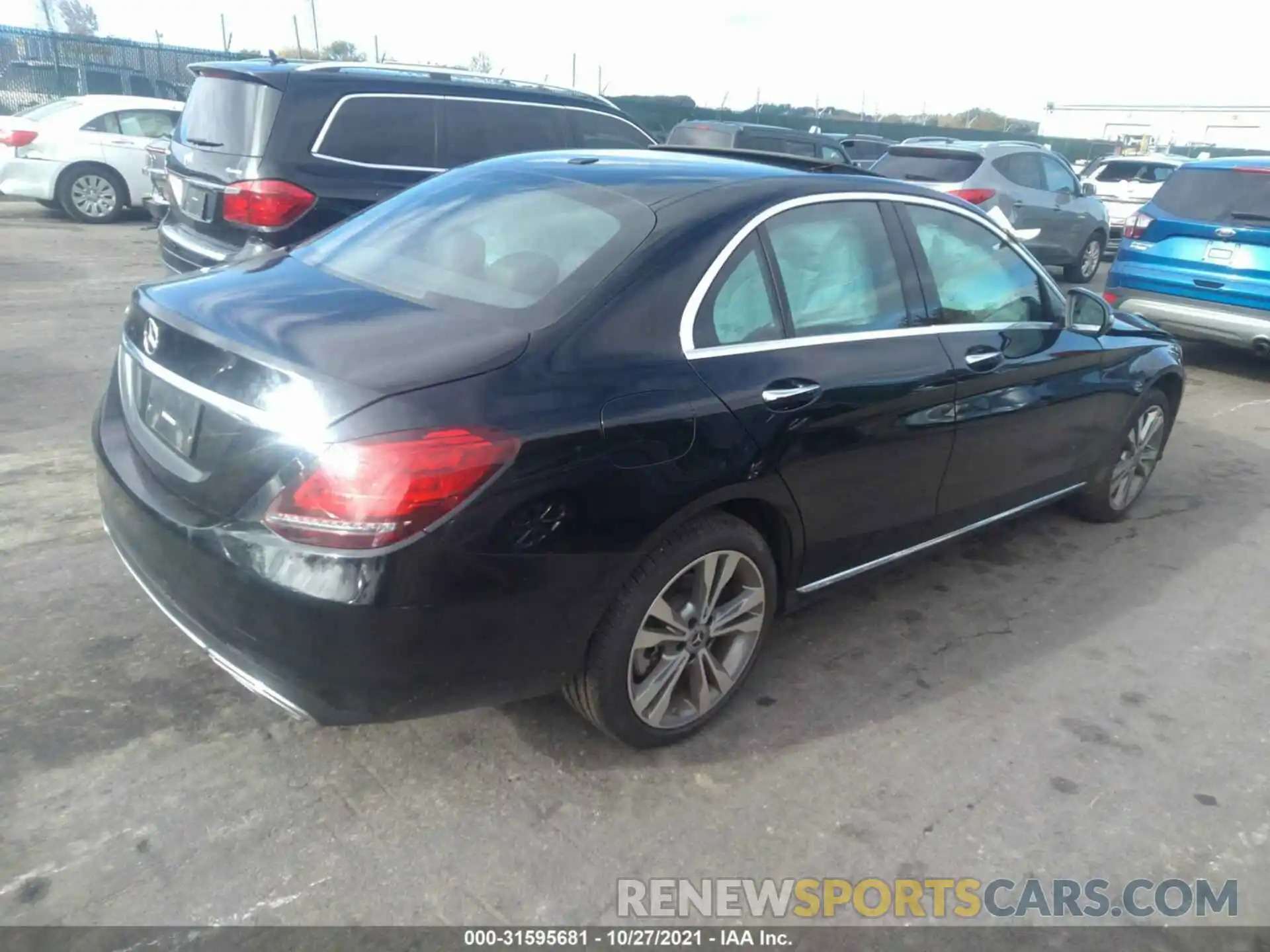 4 Photograph of a damaged car 55SWF8EB2KU322675 MERCEDES-BENZ C-CLASS 2019