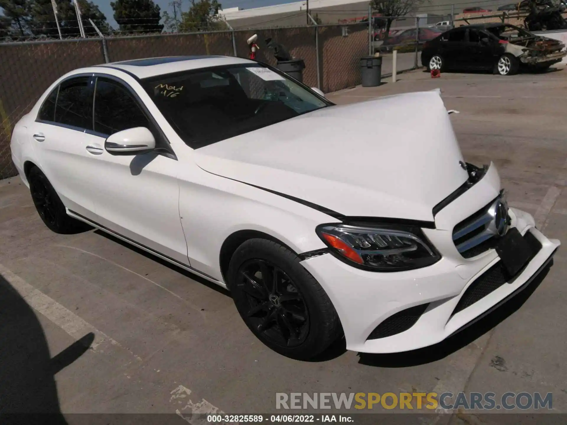 1 Photograph of a damaged car 55SWF8EB3KU286771 MERCEDES-BENZ C-CLASS 2019