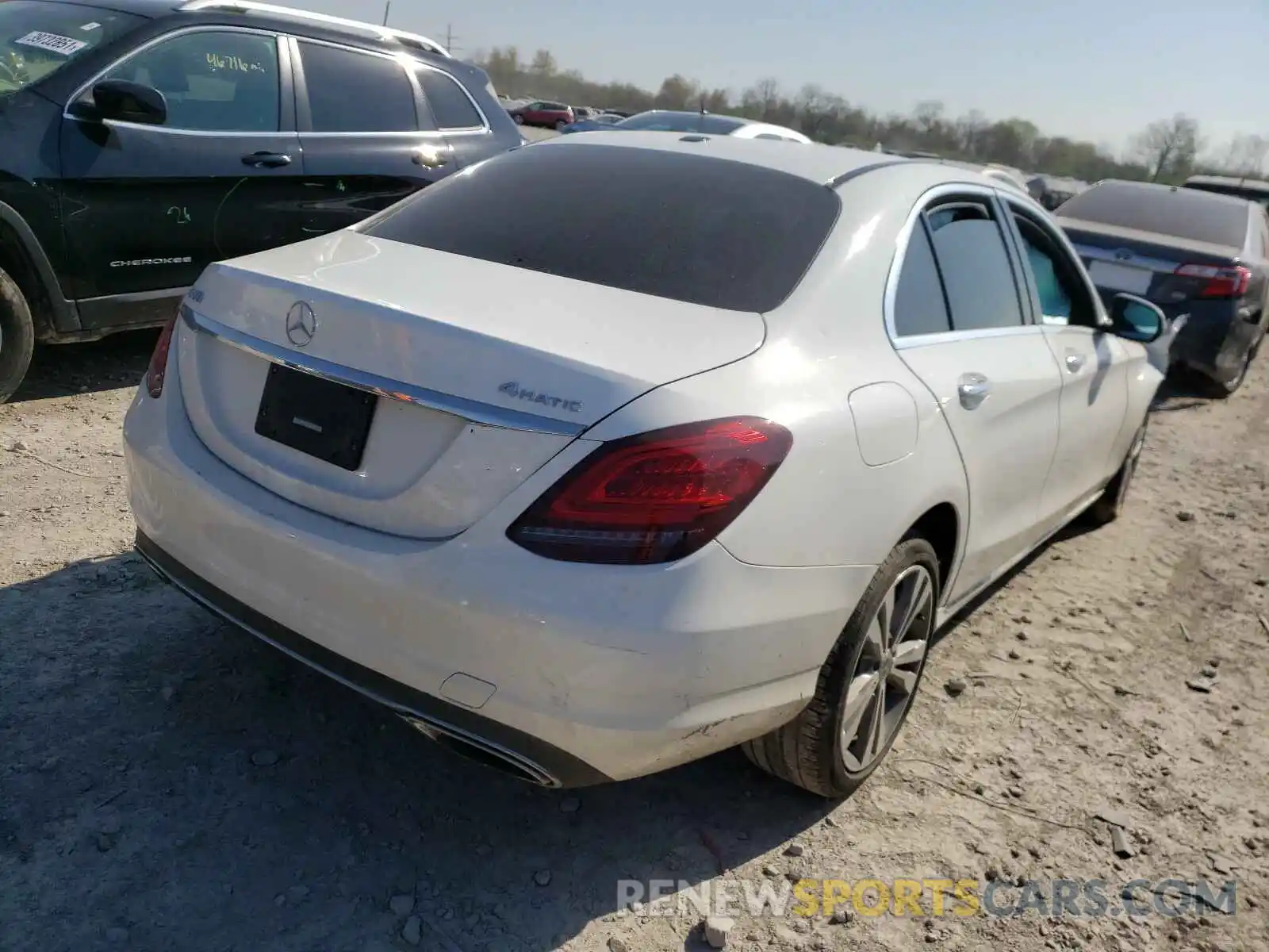 4 Фотография поврежденного автомобиля 55SWF8EB3KU288021 MERCEDES-BENZ C CLASS 2019