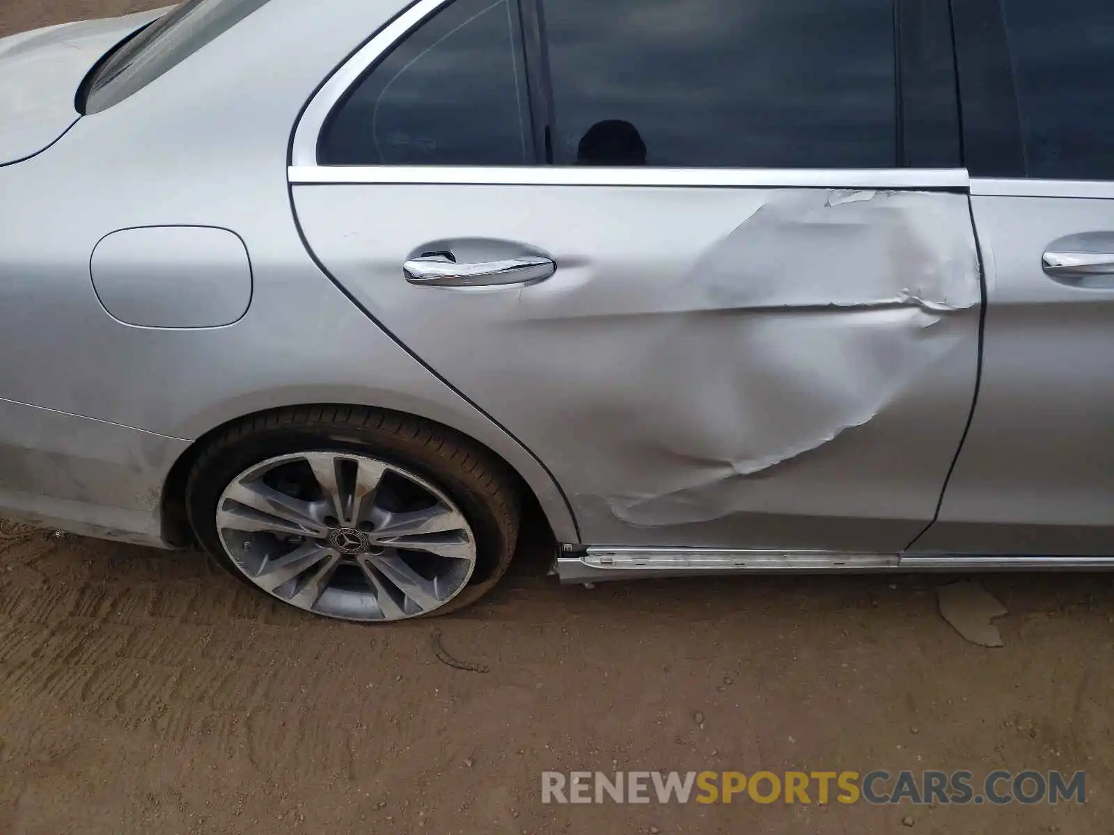 9 Photograph of a damaged car 55SWF8EB3KU293171 MERCEDES-BENZ C-CLASS 2019