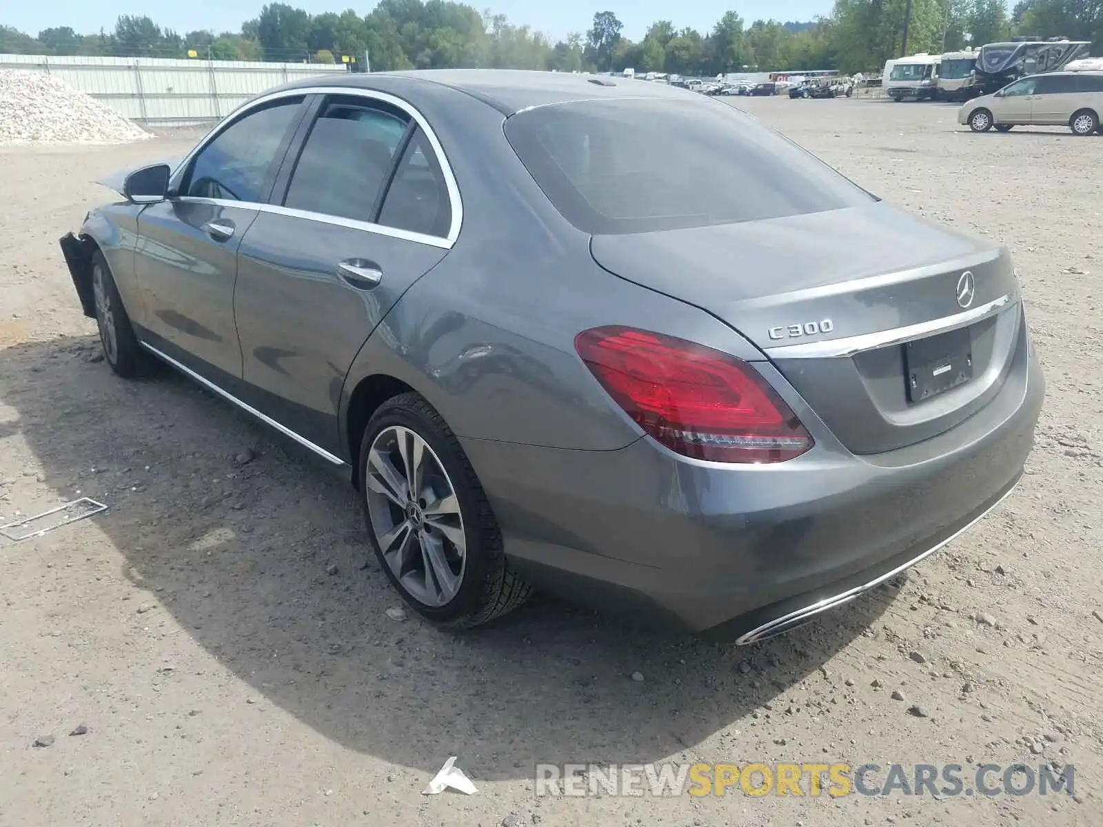 3 Photograph of a damaged car 55SWF8EB3KU306873 MERCEDES-BENZ C CLASS 2019