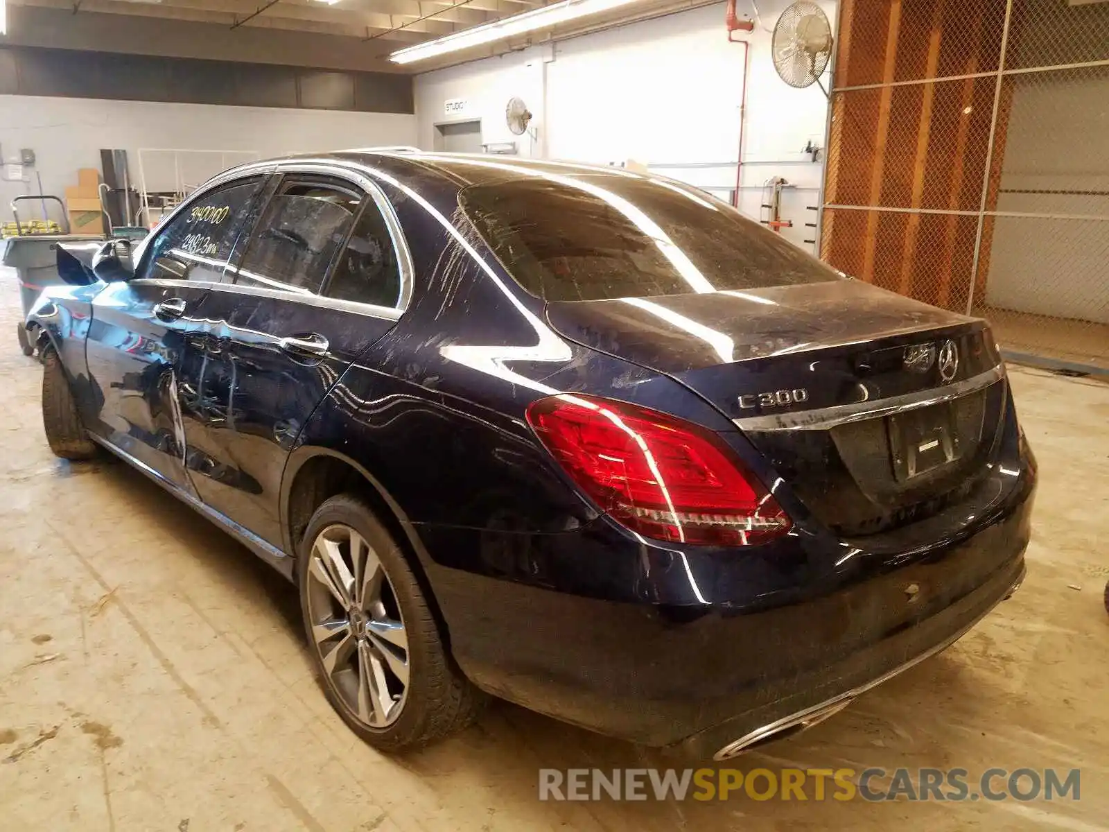 3 Photograph of a damaged car 55SWF8EB3KU309675 MERCEDES-BENZ C CLASS 2019