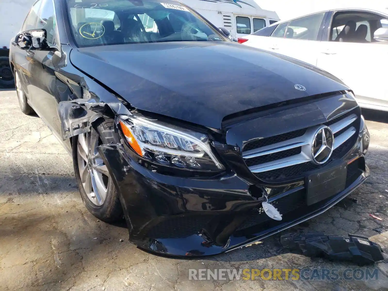 9 Photograph of a damaged car 55SWF8EB3KU315766 MERCEDES-BENZ C-CLASS 2019