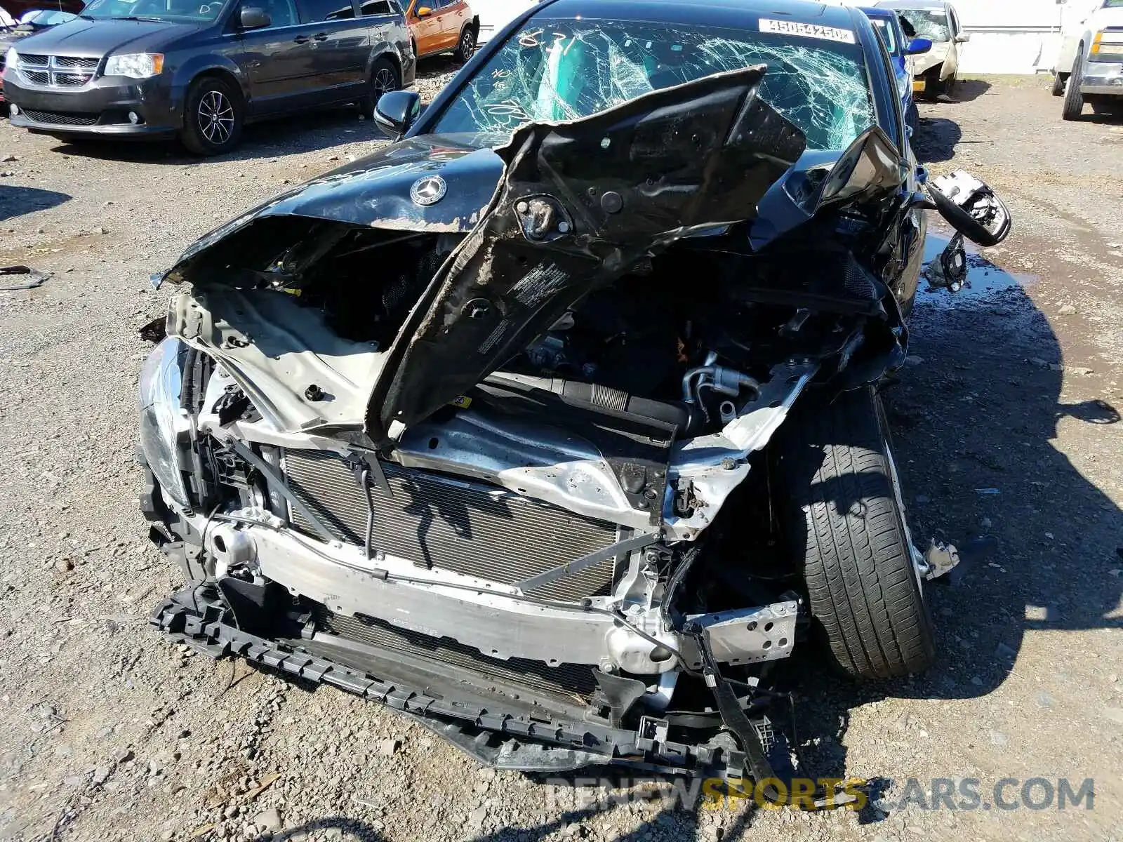 9 Photograph of a damaged car 55SWF8EB3KU316609 MERCEDES-BENZ C CLASS 2019