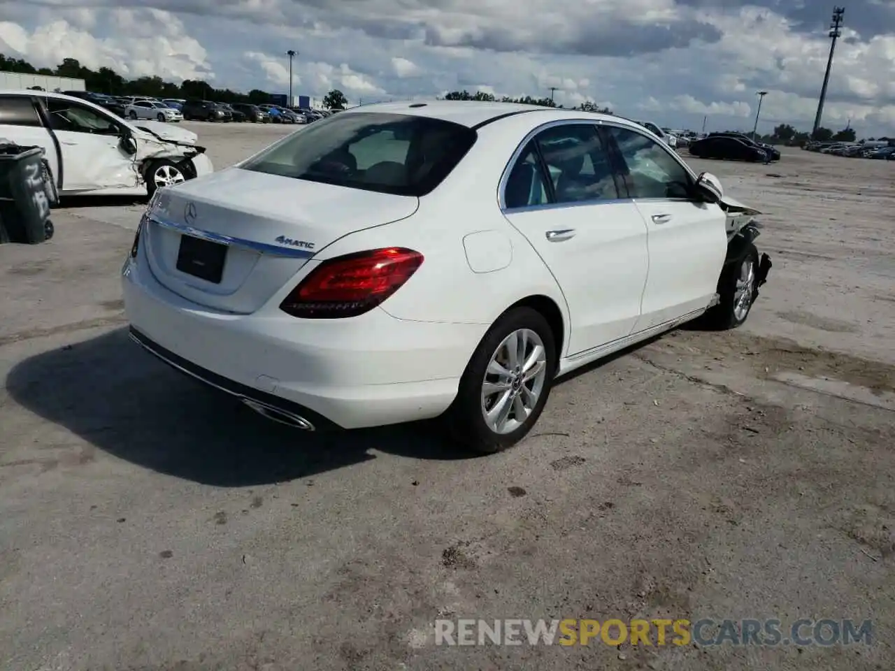 4 Photograph of a damaged car 55SWF8EB3KU319235 MERCEDES-BENZ C-CLASS 2019