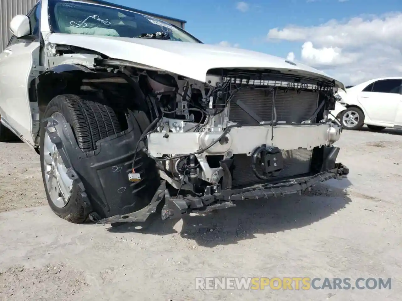 9 Photograph of a damaged car 55SWF8EB3KU319235 MERCEDES-BENZ C-CLASS 2019