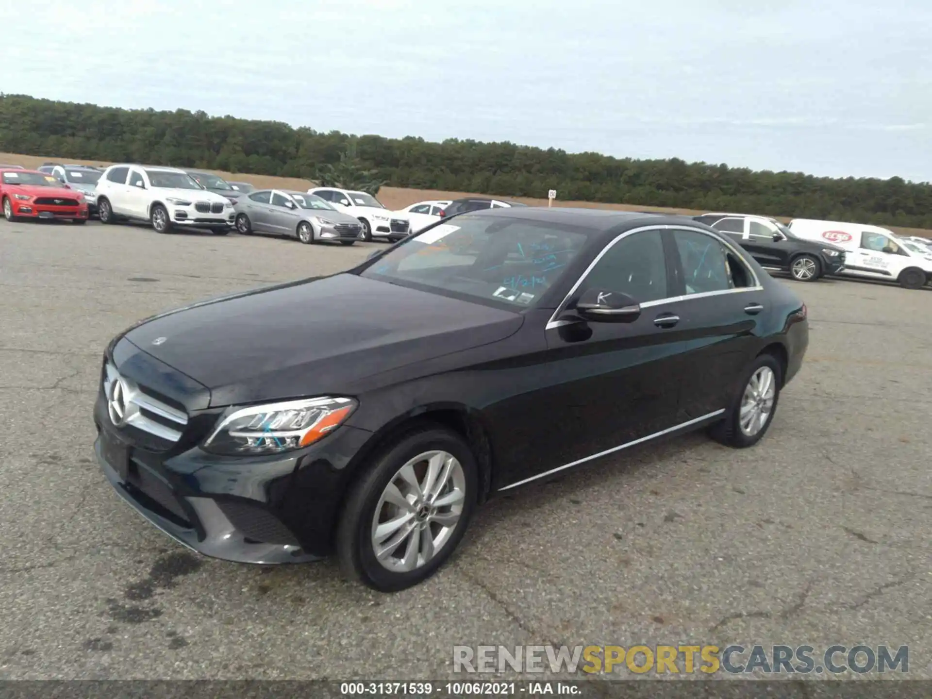 2 Photograph of a damaged car 55SWF8EB3KU319378 MERCEDES-BENZ C-CLASS 2019