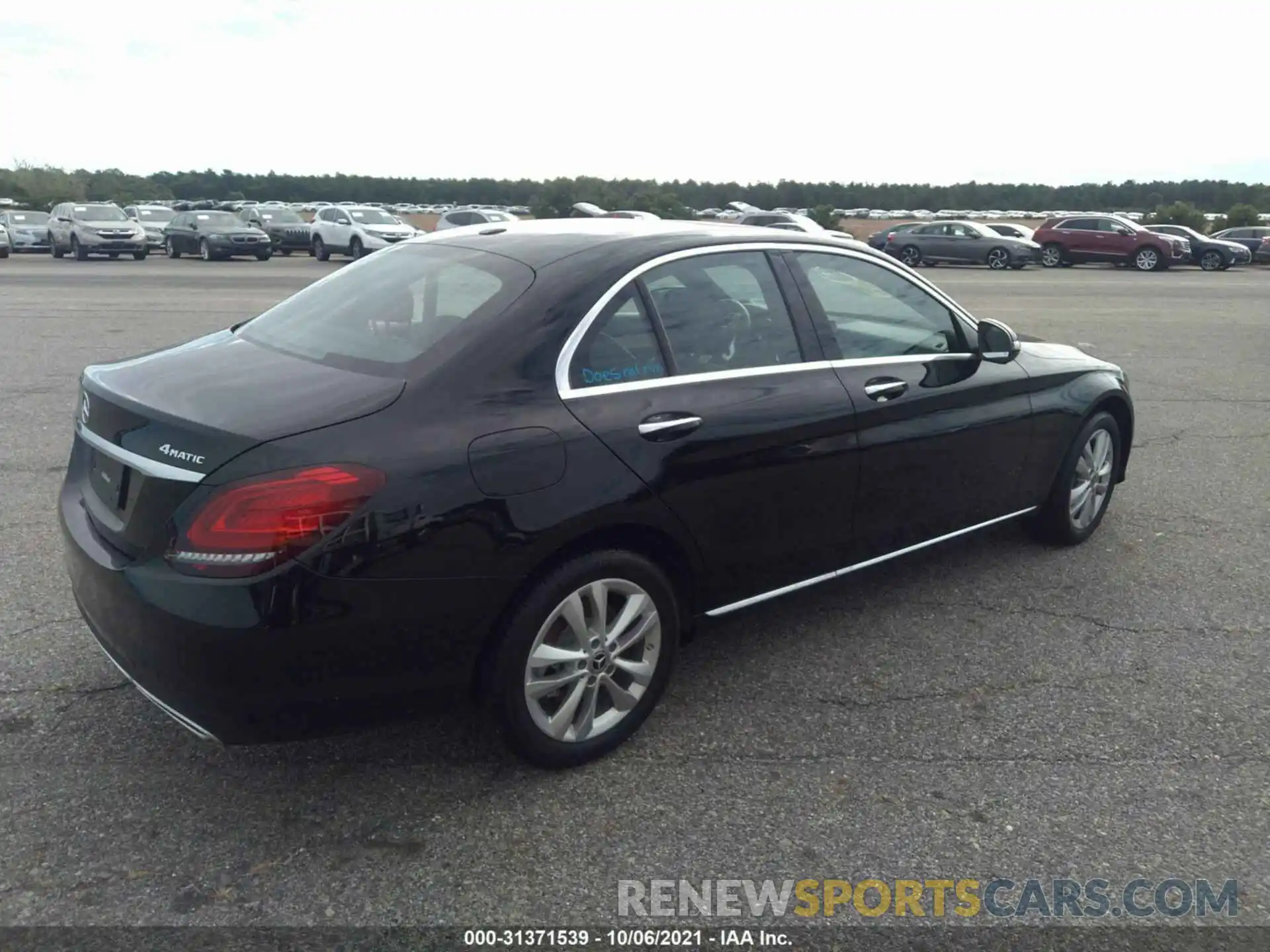 4 Photograph of a damaged car 55SWF8EB3KU319378 MERCEDES-BENZ C-CLASS 2019