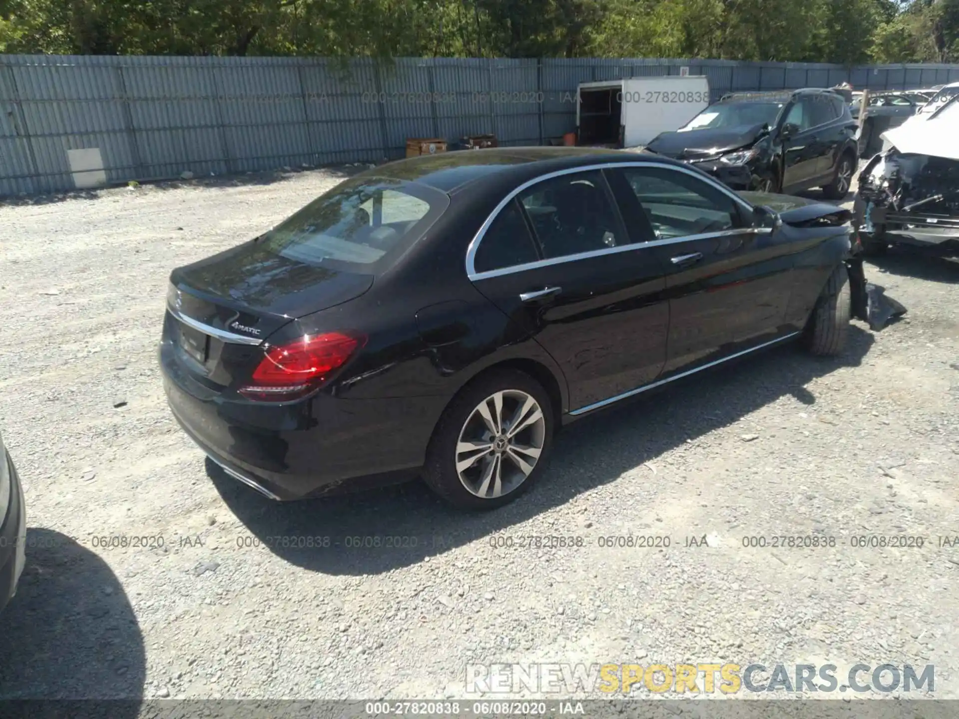 4 Photograph of a damaged car 55SWF8EB4KU285306 MERCEDES-BENZ C-CLASS 2019