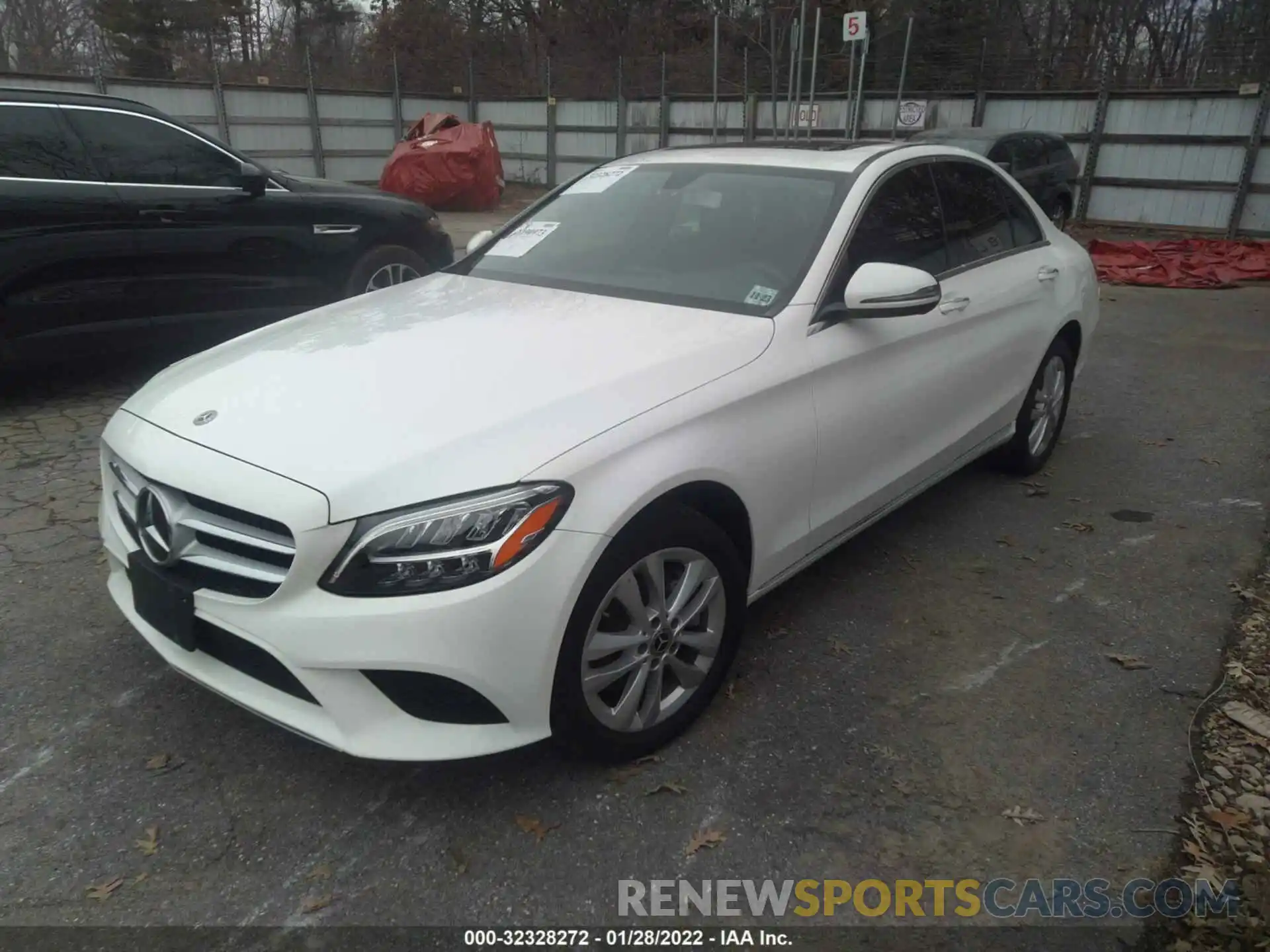 2 Photograph of a damaged car 55SWF8EB4KU292837 MERCEDES-BENZ C-CLASS 2019