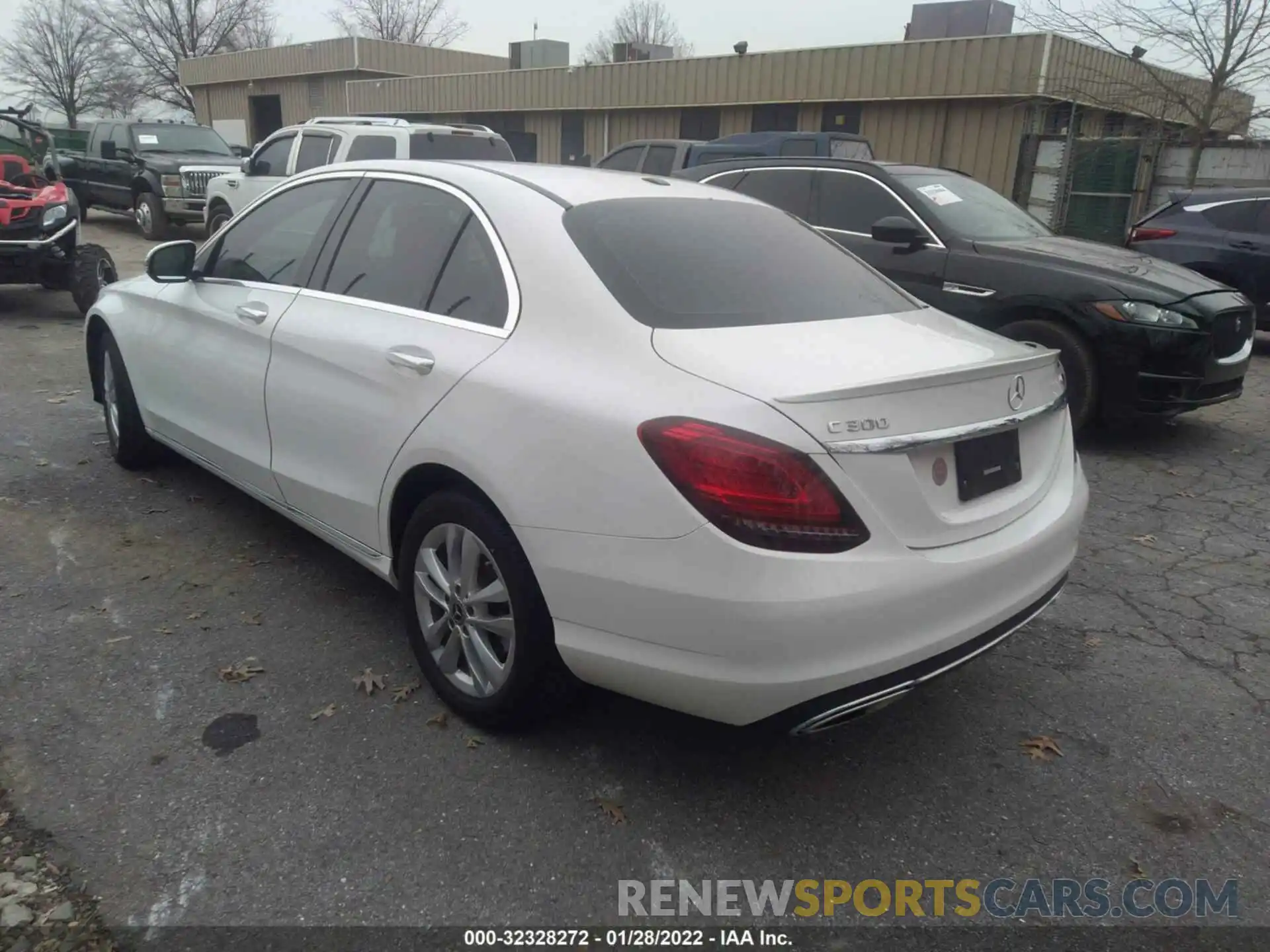 3 Photograph of a damaged car 55SWF8EB4KU292837 MERCEDES-BENZ C-CLASS 2019