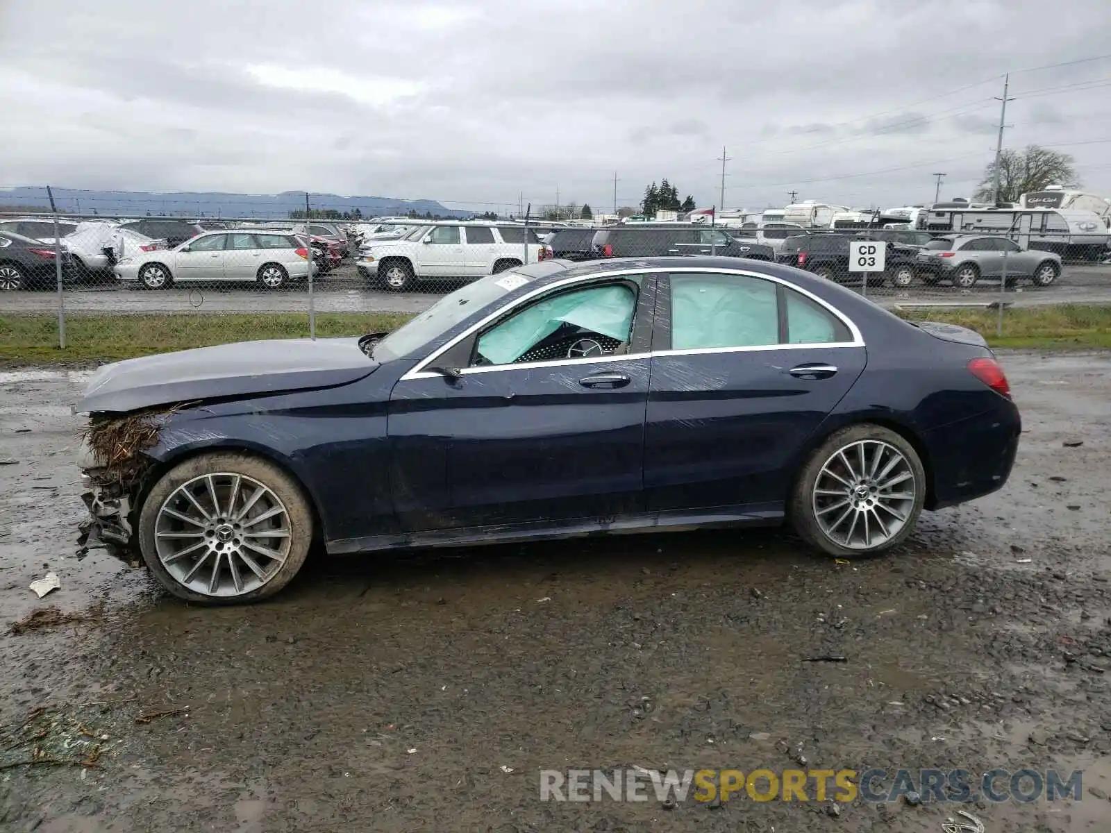 9 Photograph of a damaged car 55SWF8EB4KU296838 MERCEDES-BENZ C CLASS 2019