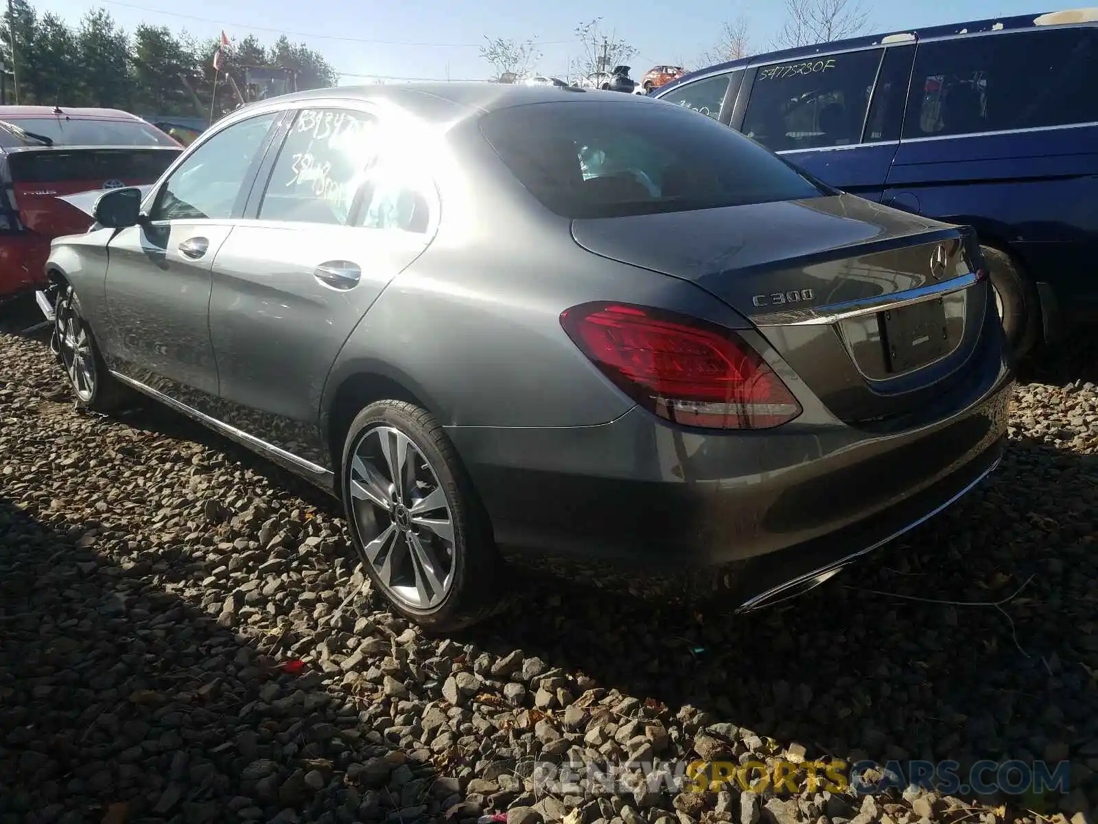 3 Photograph of a damaged car 55SWF8EB4KU298086 MERCEDES-BENZ C CLASS 2019