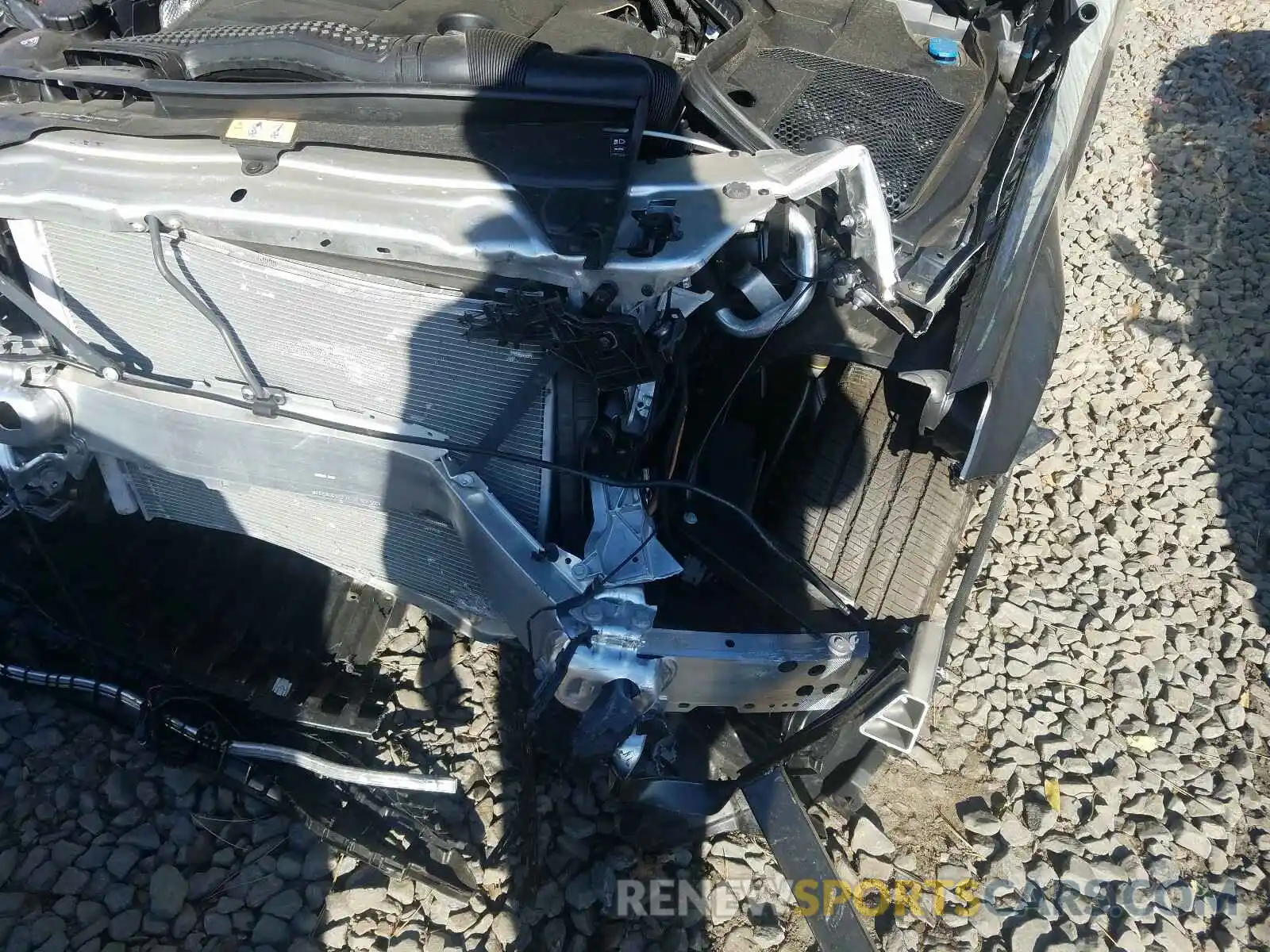 9 Photograph of a damaged car 55SWF8EB4KU298086 MERCEDES-BENZ C CLASS 2019