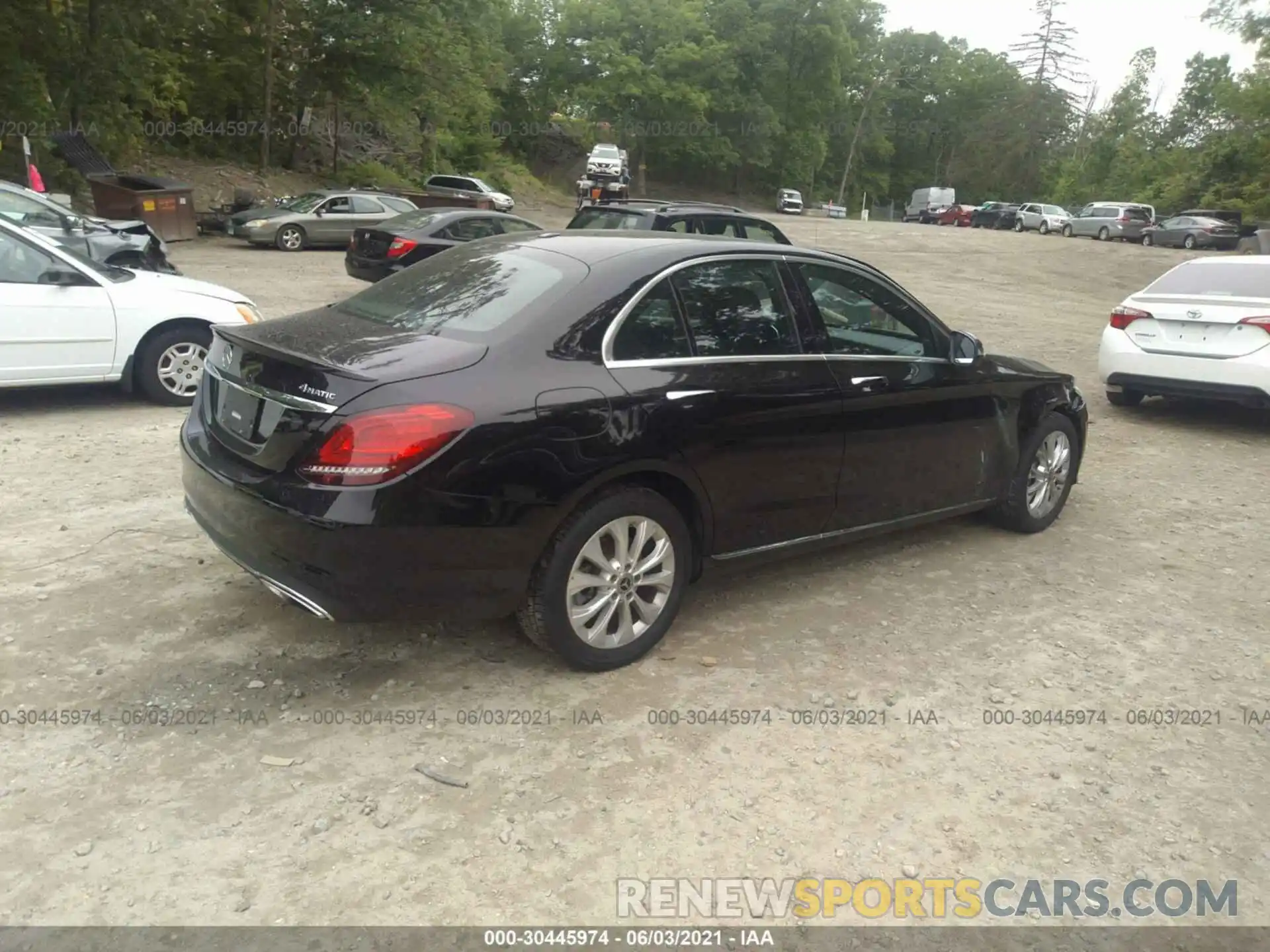 4 Photograph of a damaged car 55SWF8EB4KU300984 MERCEDES-BENZ C-CLASS 2019