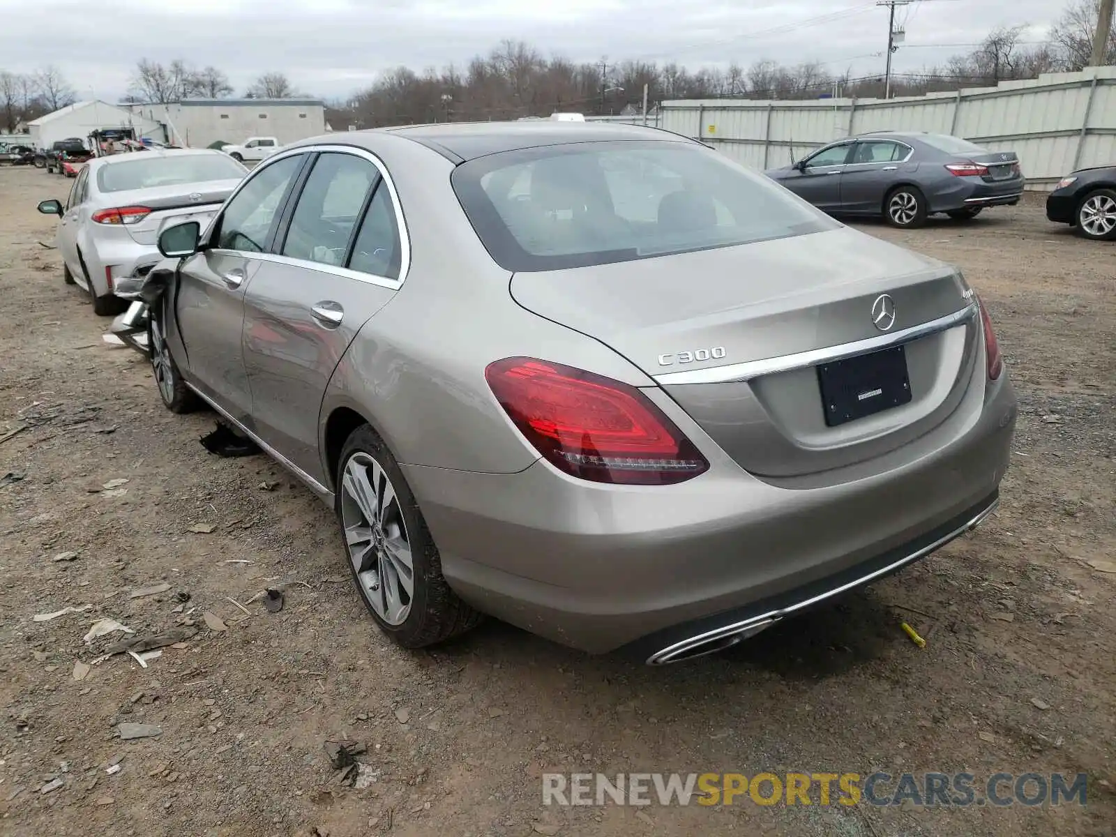 3 Photograph of a damaged car 55SWF8EB4KU302864 MERCEDES-BENZ C CLASS 2019