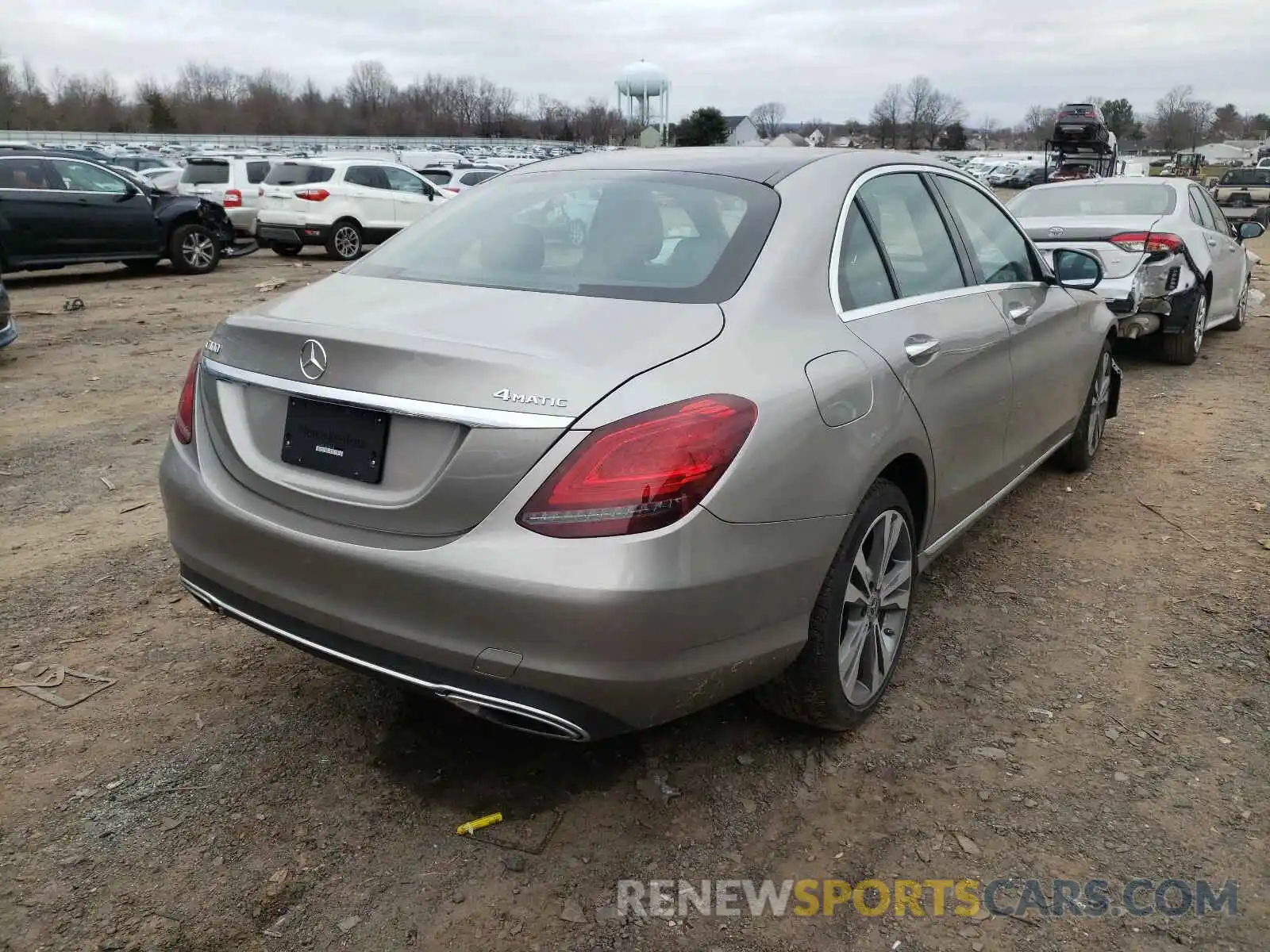 4 Photograph of a damaged car 55SWF8EB4KU302864 MERCEDES-BENZ C CLASS 2019