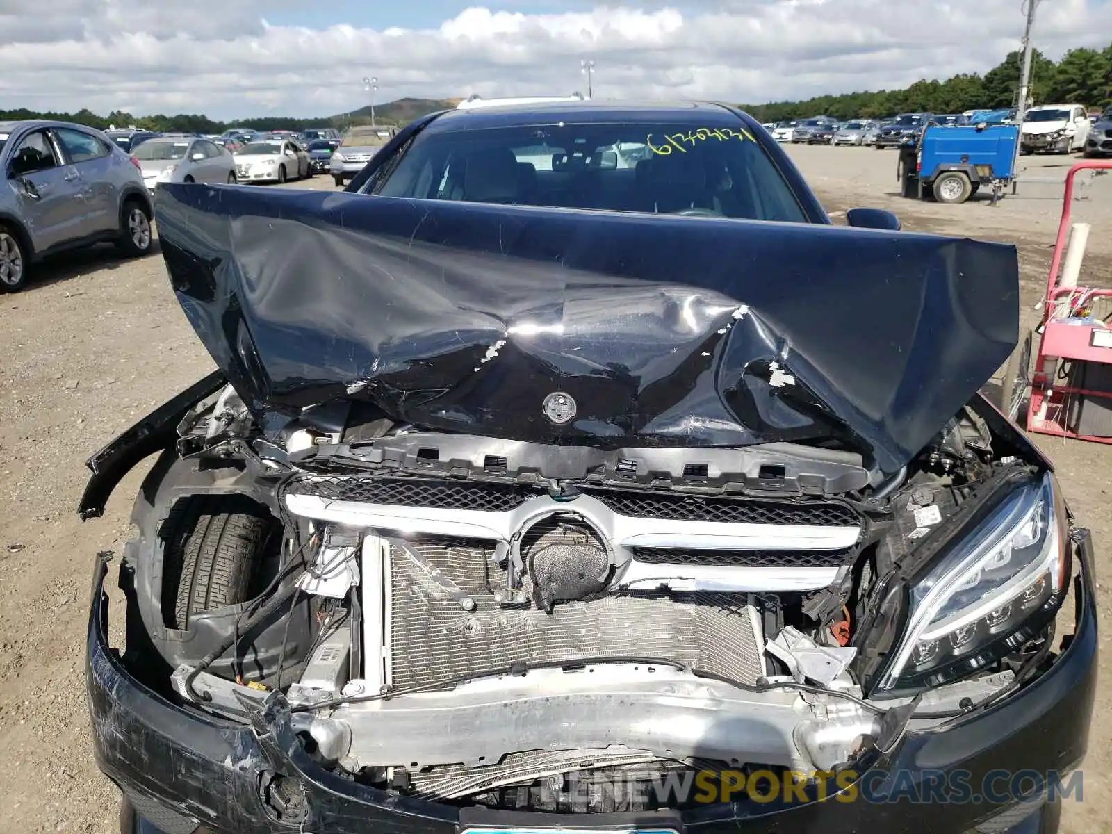 7 Photograph of a damaged car 55SWF8EB4KU306669 MERCEDES-BENZ C-CLASS 2019